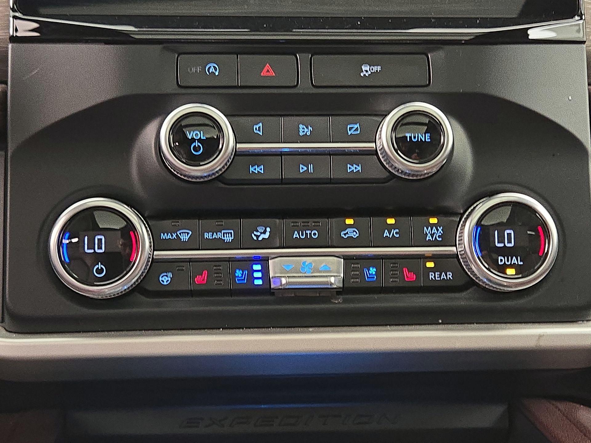 Thumbnail: 2024 Ford Expedition - 17