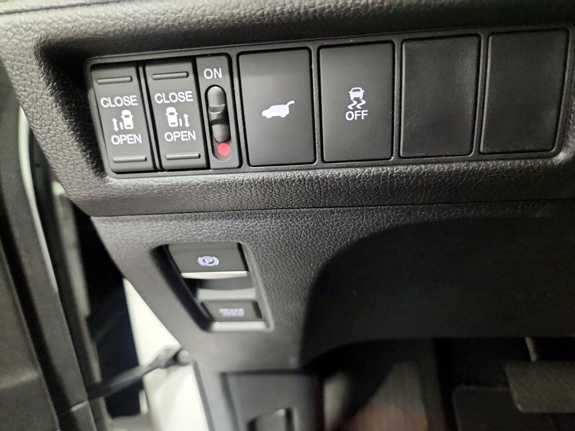 Thumbnail: 2025 Honda Odyssey - 13
