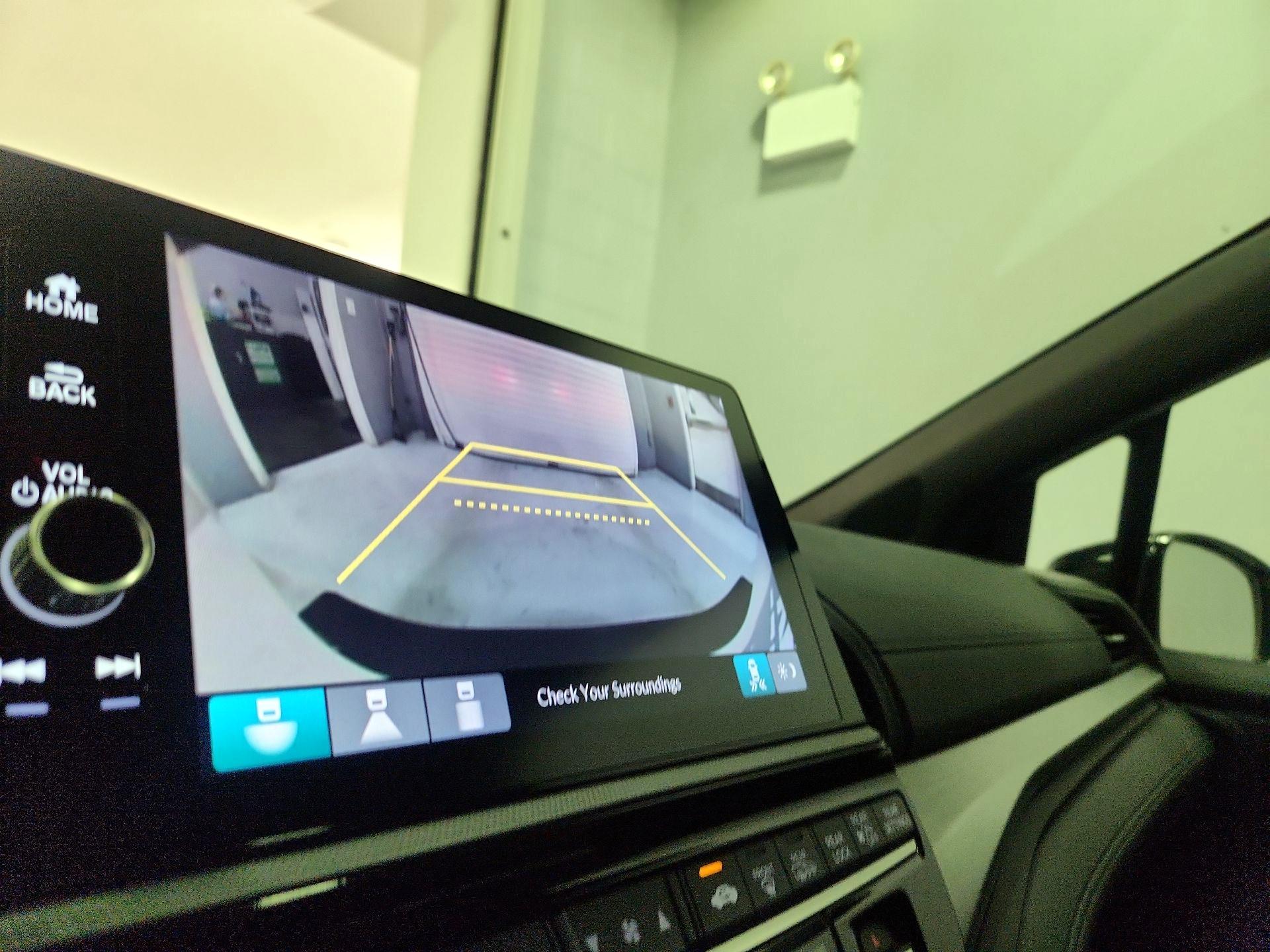 Thumbnail: 2025 Honda Odyssey - 14