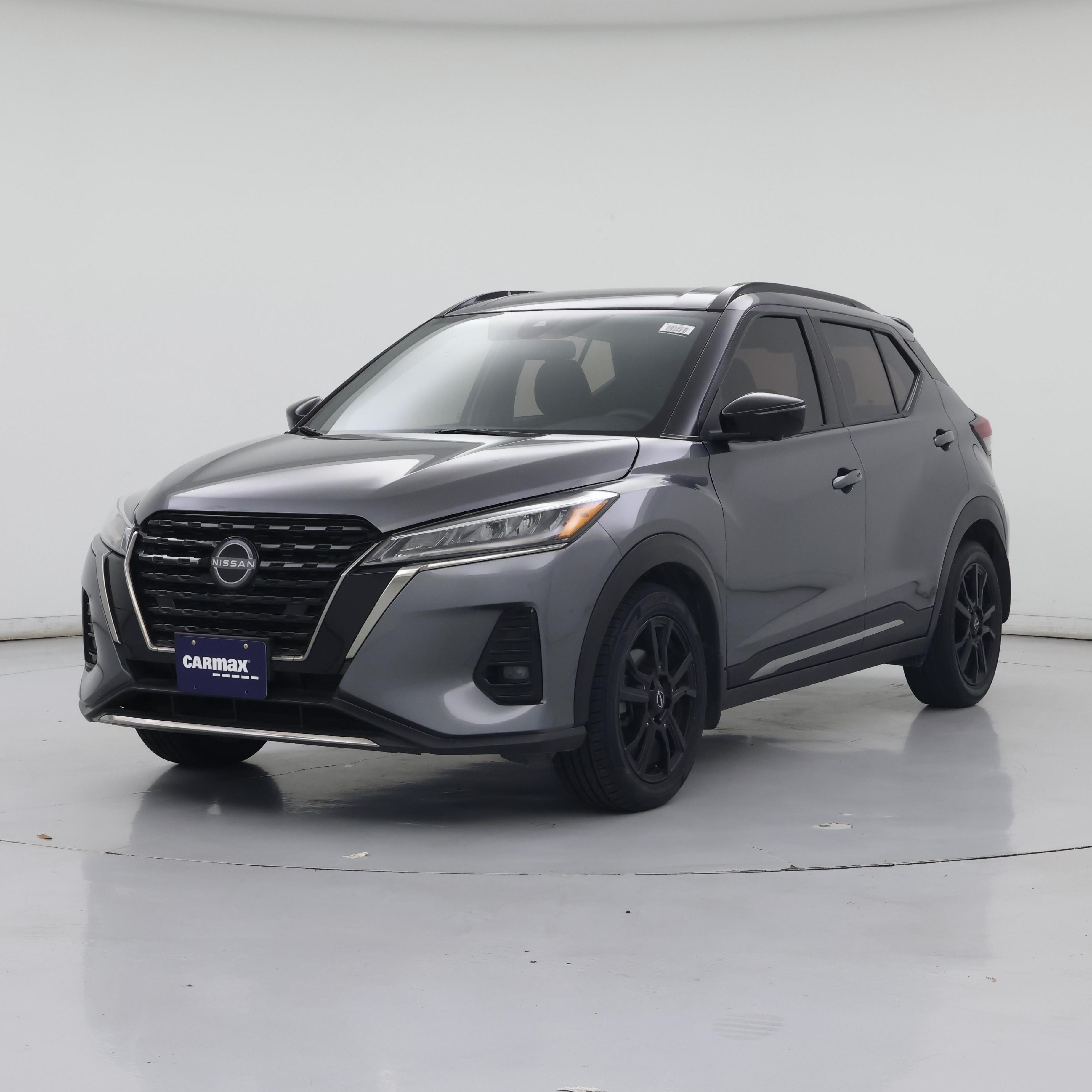 Thumbnail: 2023 Nissan Kicks - 4