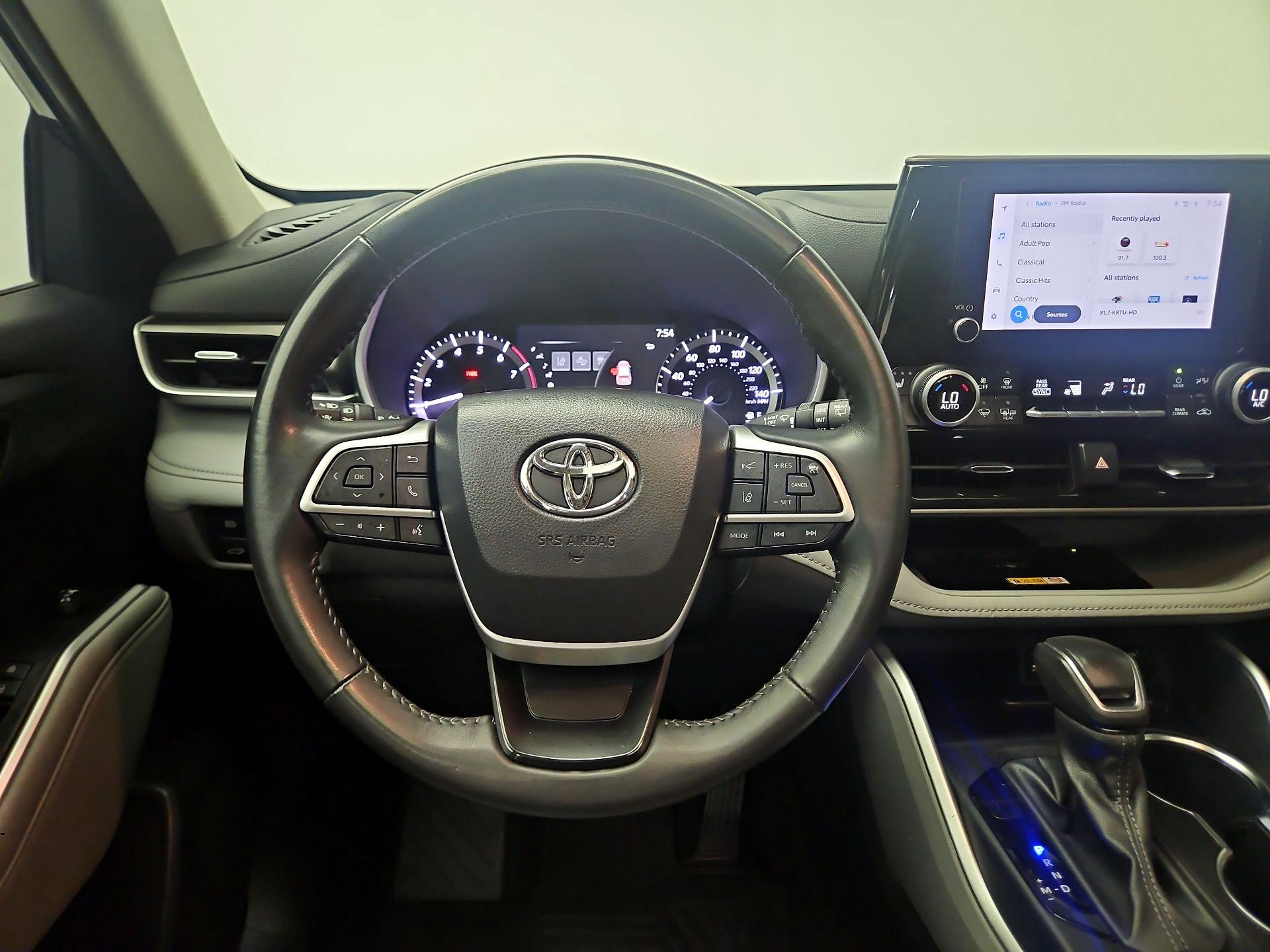 Thumbnail: 2024 Toyota Highlander - 10