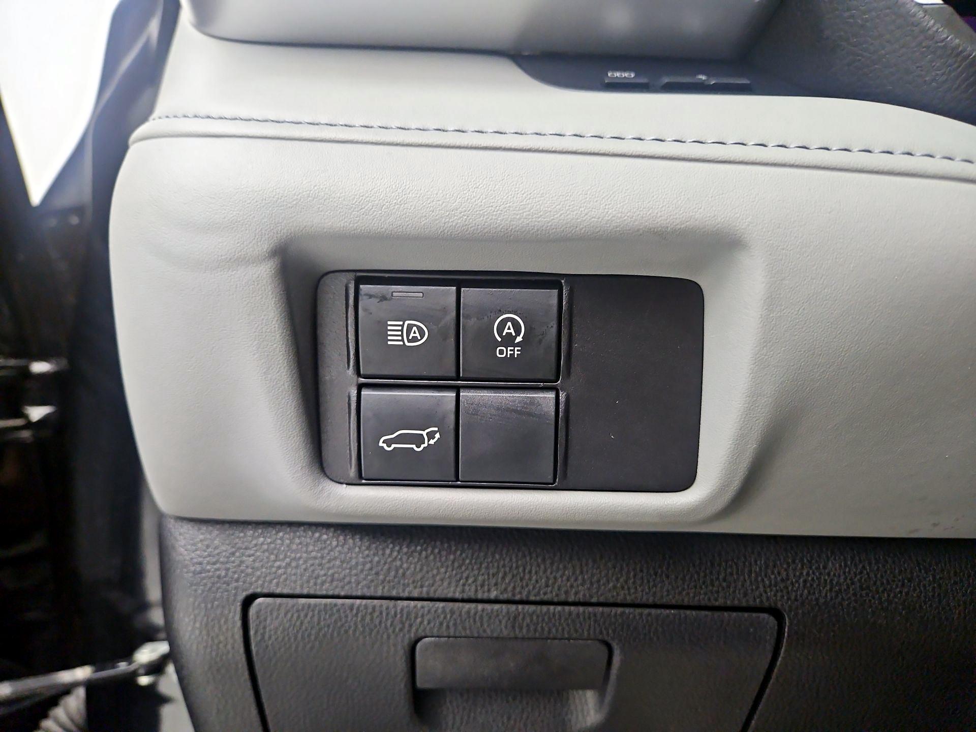 Thumbnail: 2024 Toyota Highlander - 13