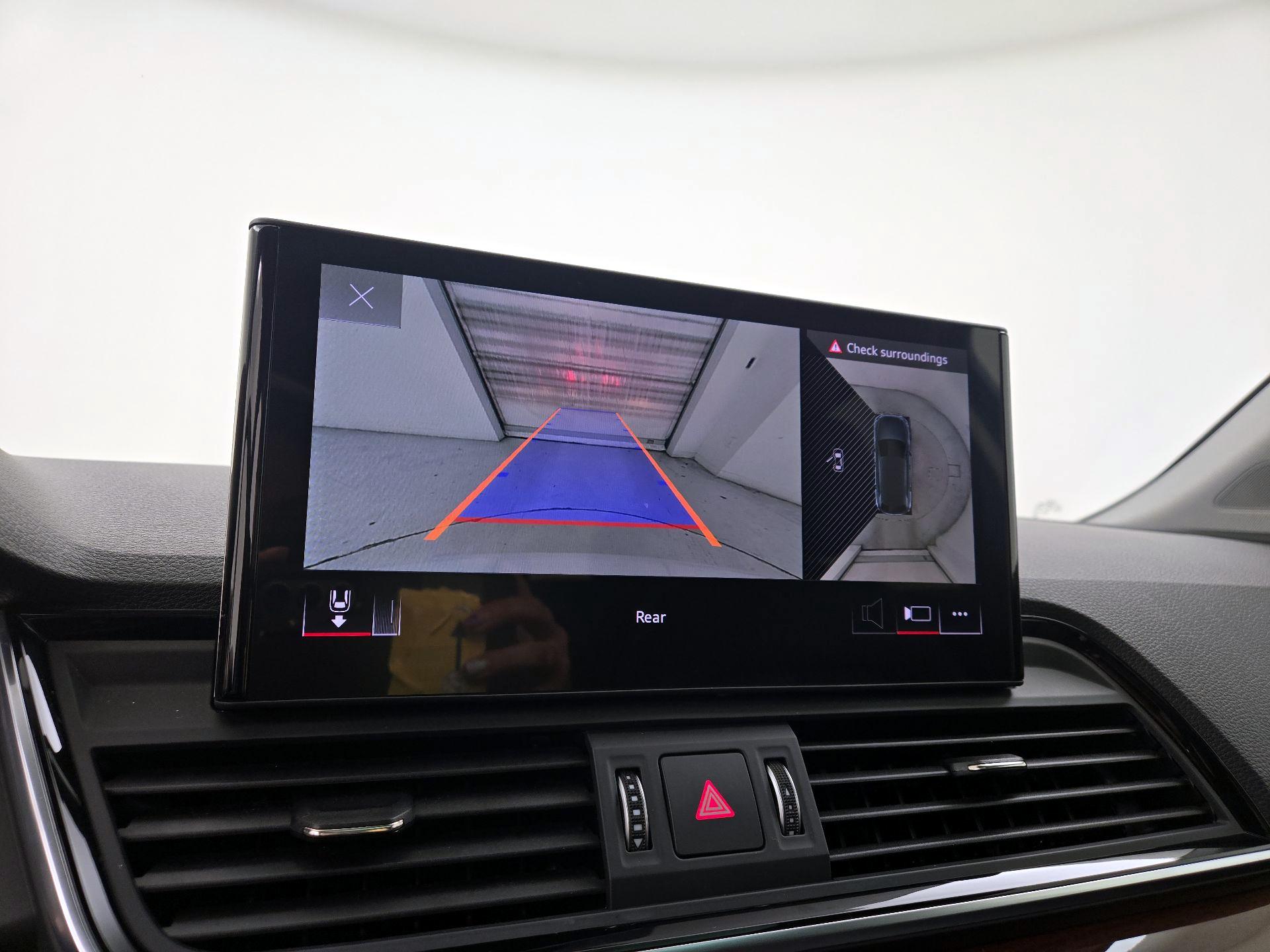 Thumbnail: 2023 Audi Q5 - 14