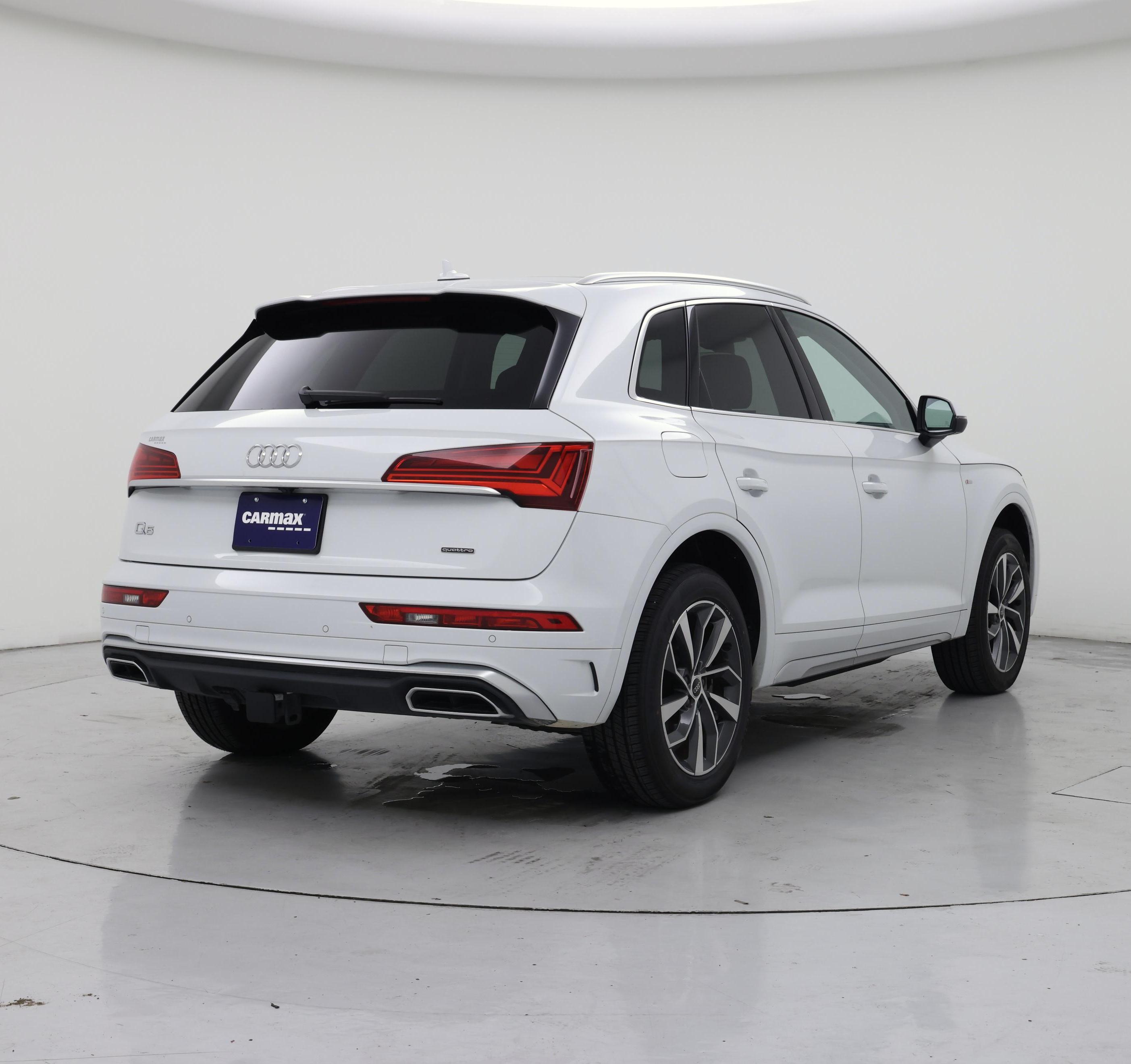 Thumbnail: 2023 Audi Q5 - 8
