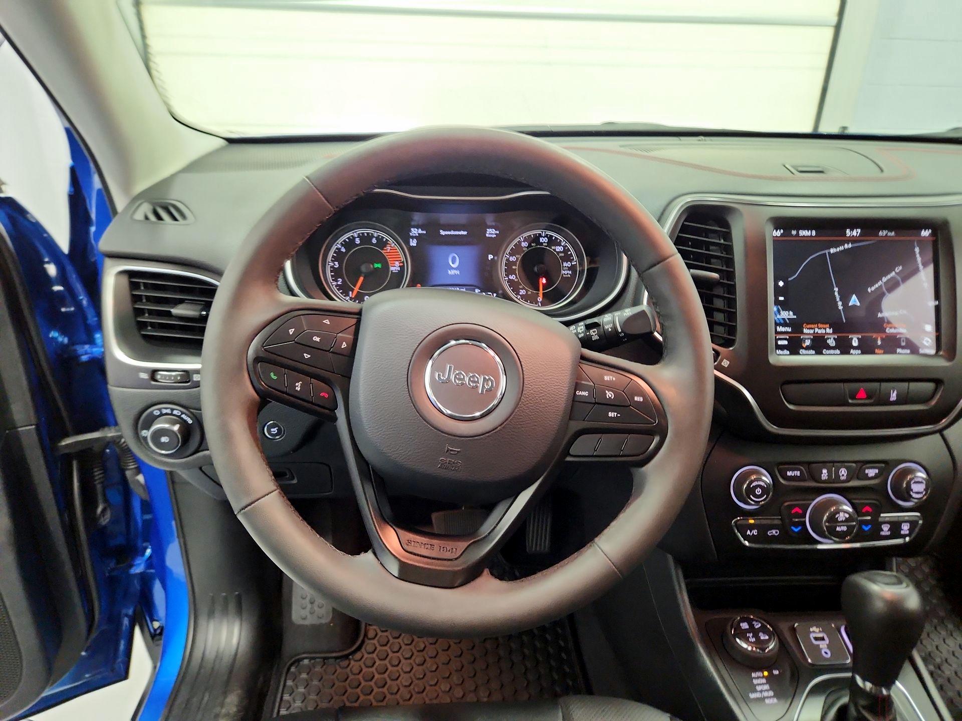 Thumbnail: 2022 Jeep Cherokee - 10