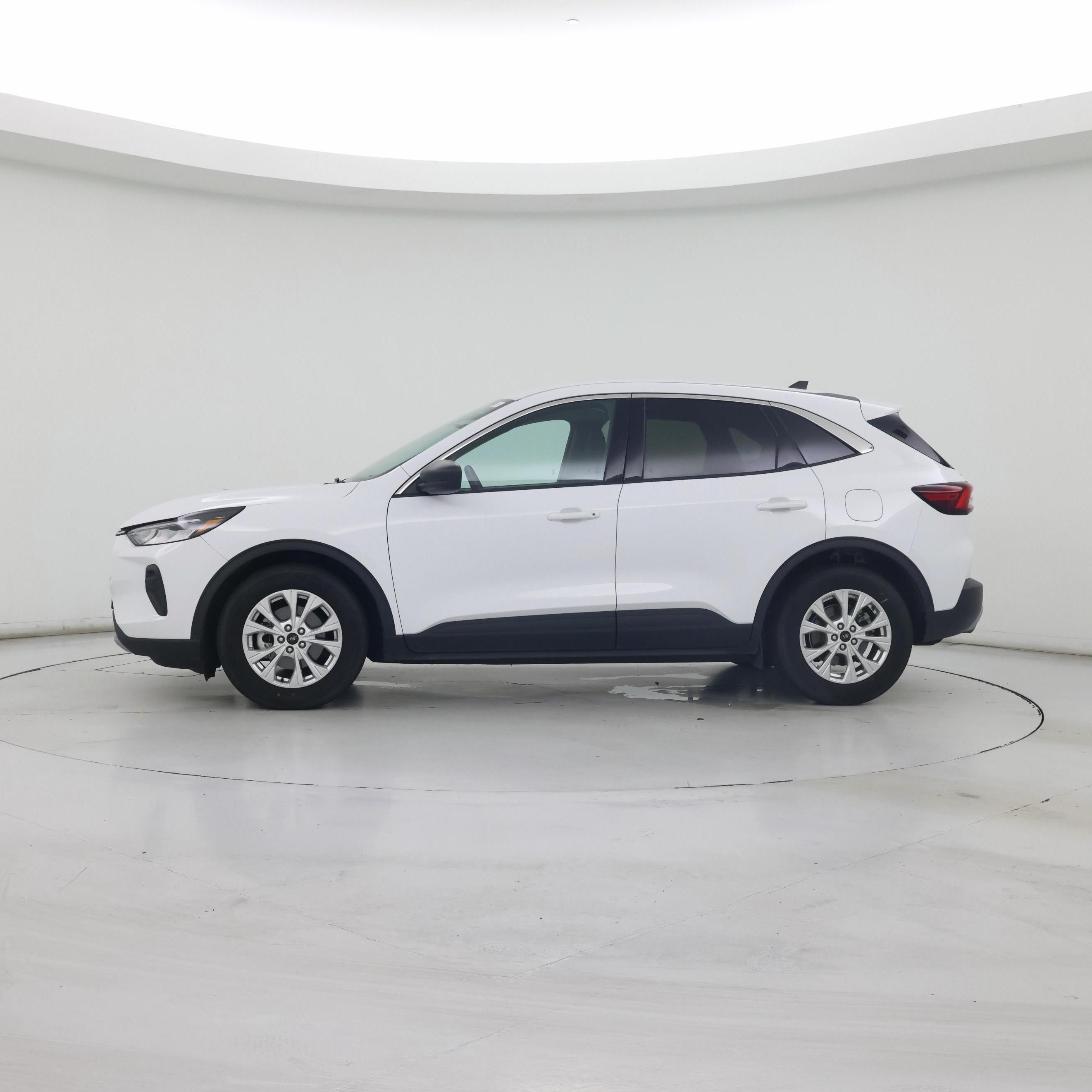 Thumbnail: 2024 Ford Escape - 3