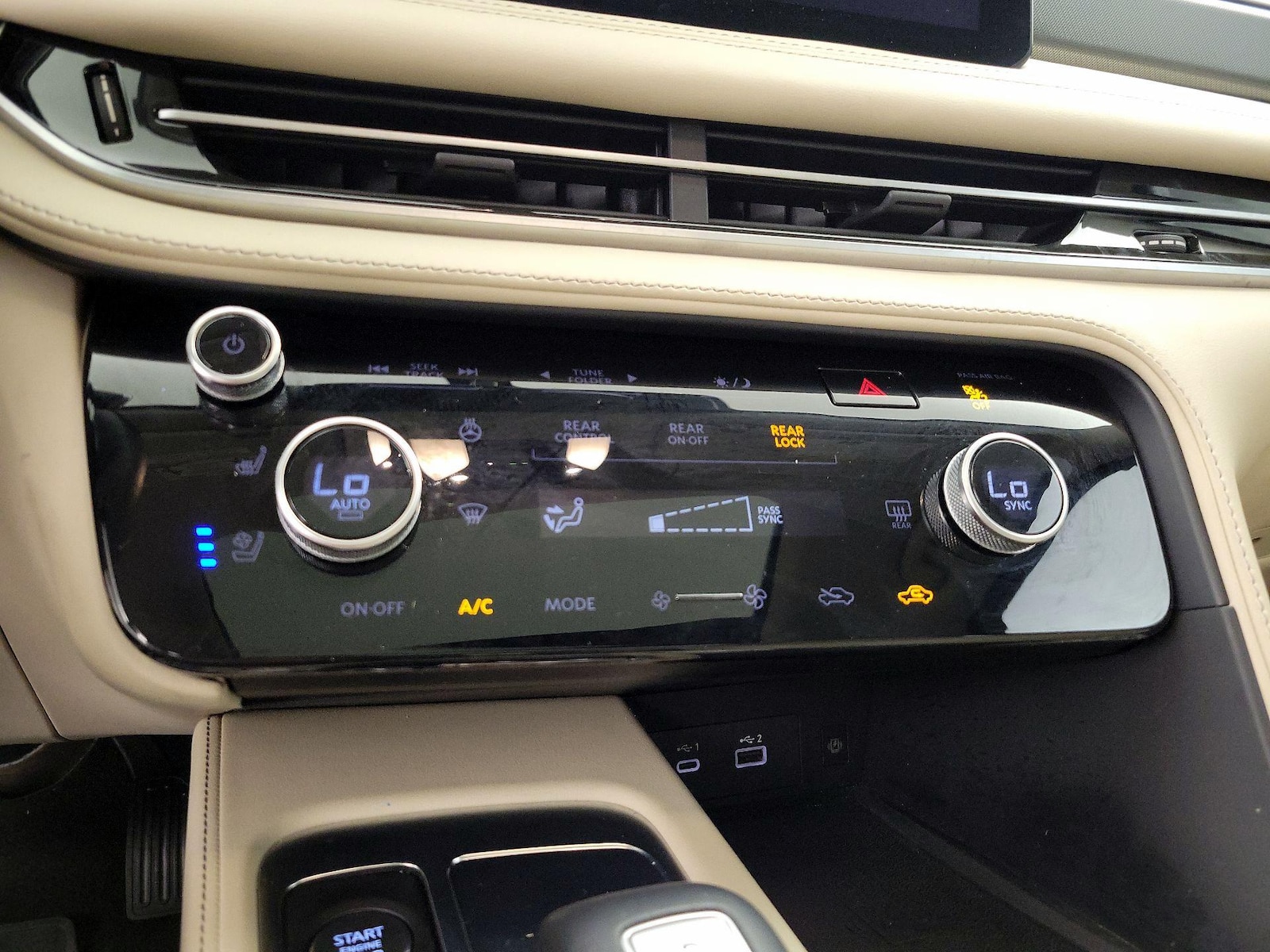 2023 INFINITI QX60 LUXE - Photo 18