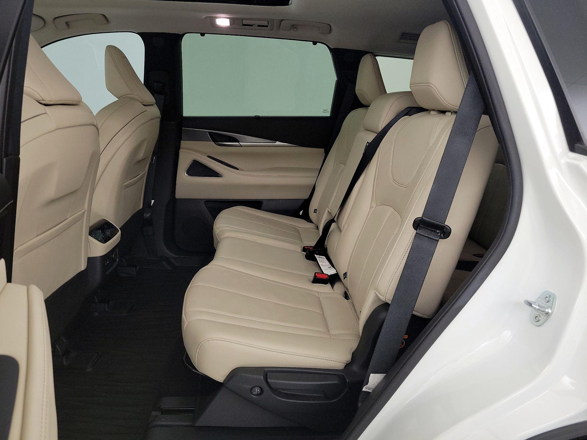 Thumbnail: 2023 INFINITI QX60 - 20