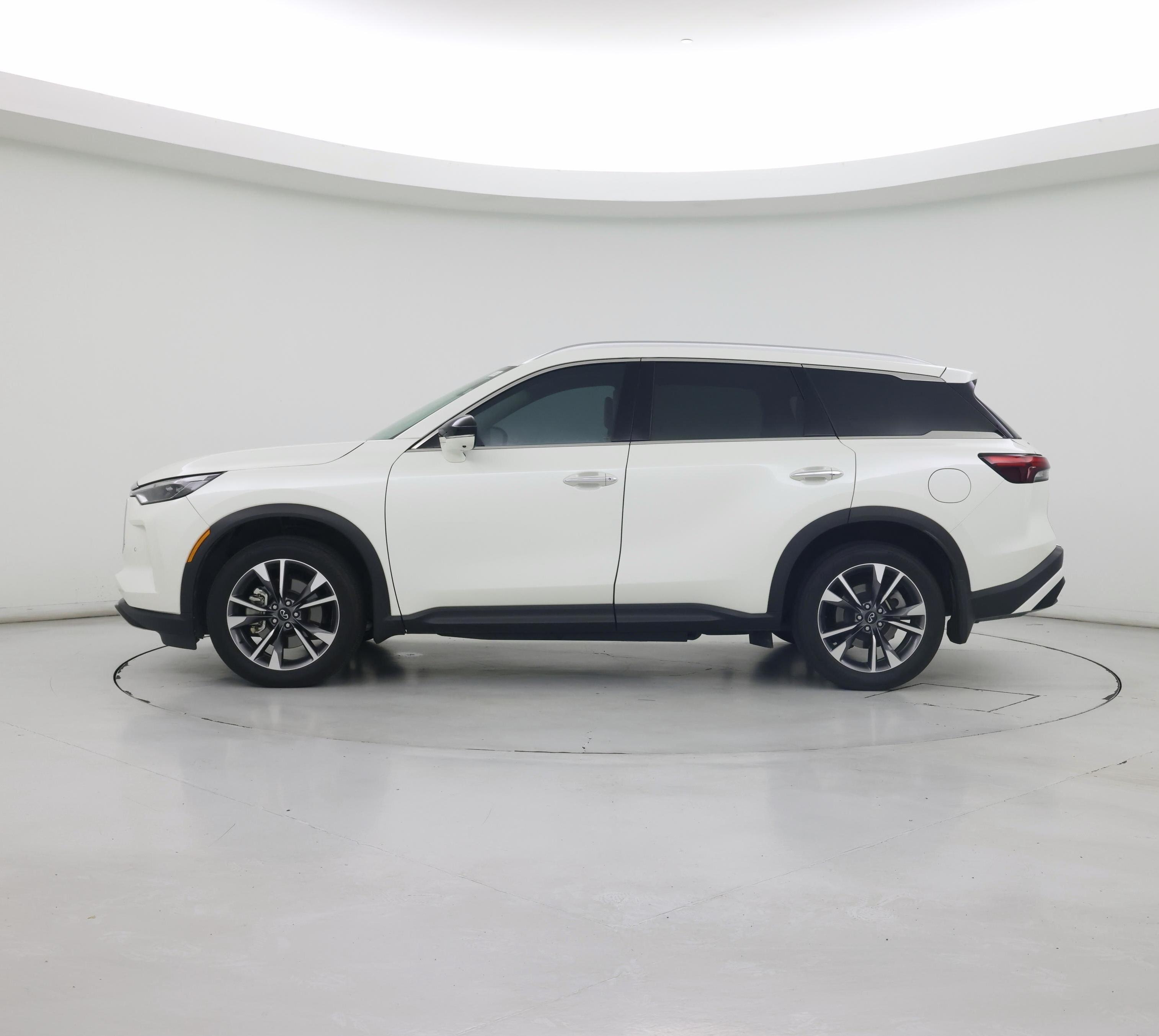 Thumbnail: 2023 INFINITI QX60 - 3