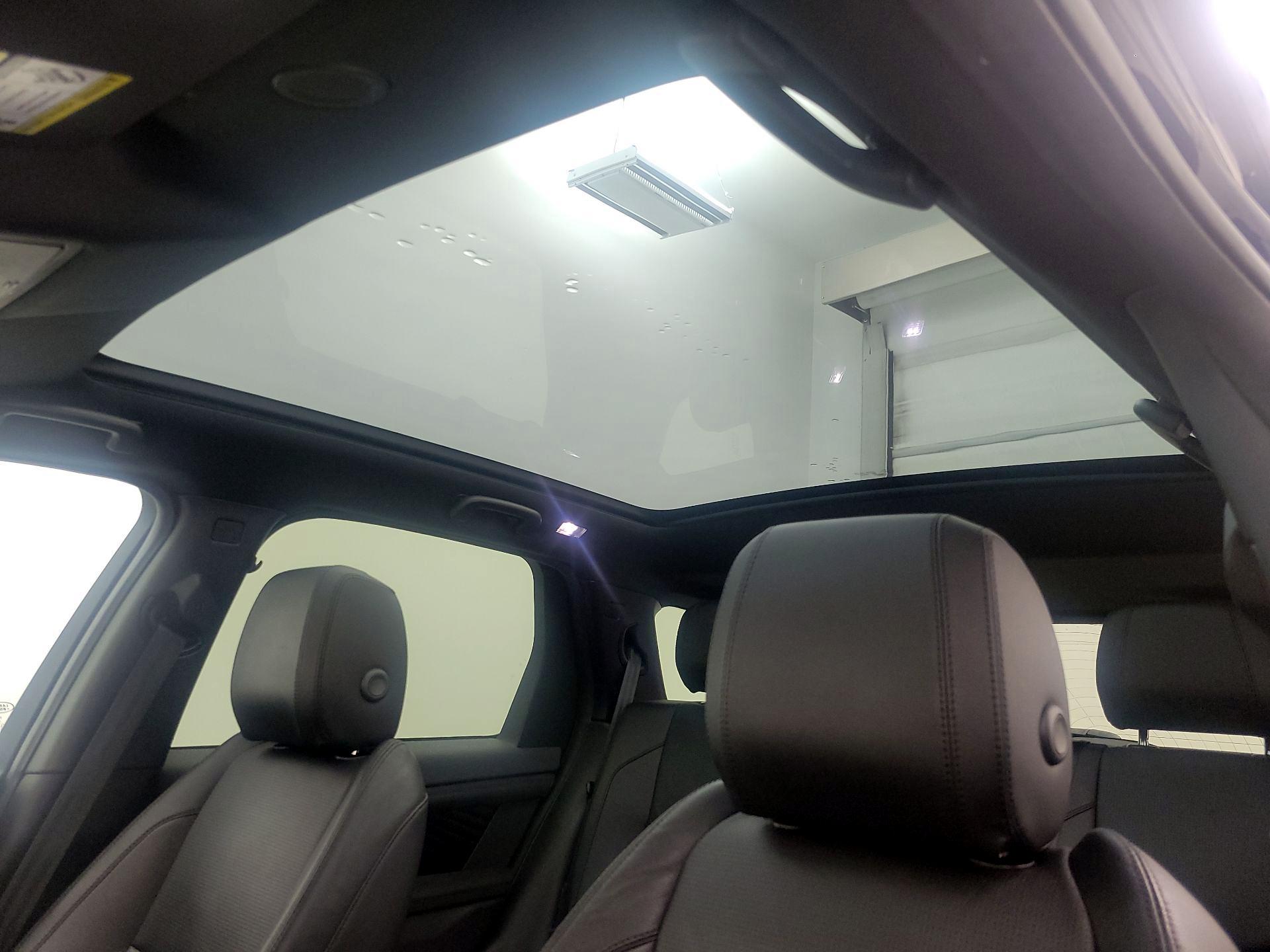 Thumbnail: 2021 Land Rover Discovery Sport - 20