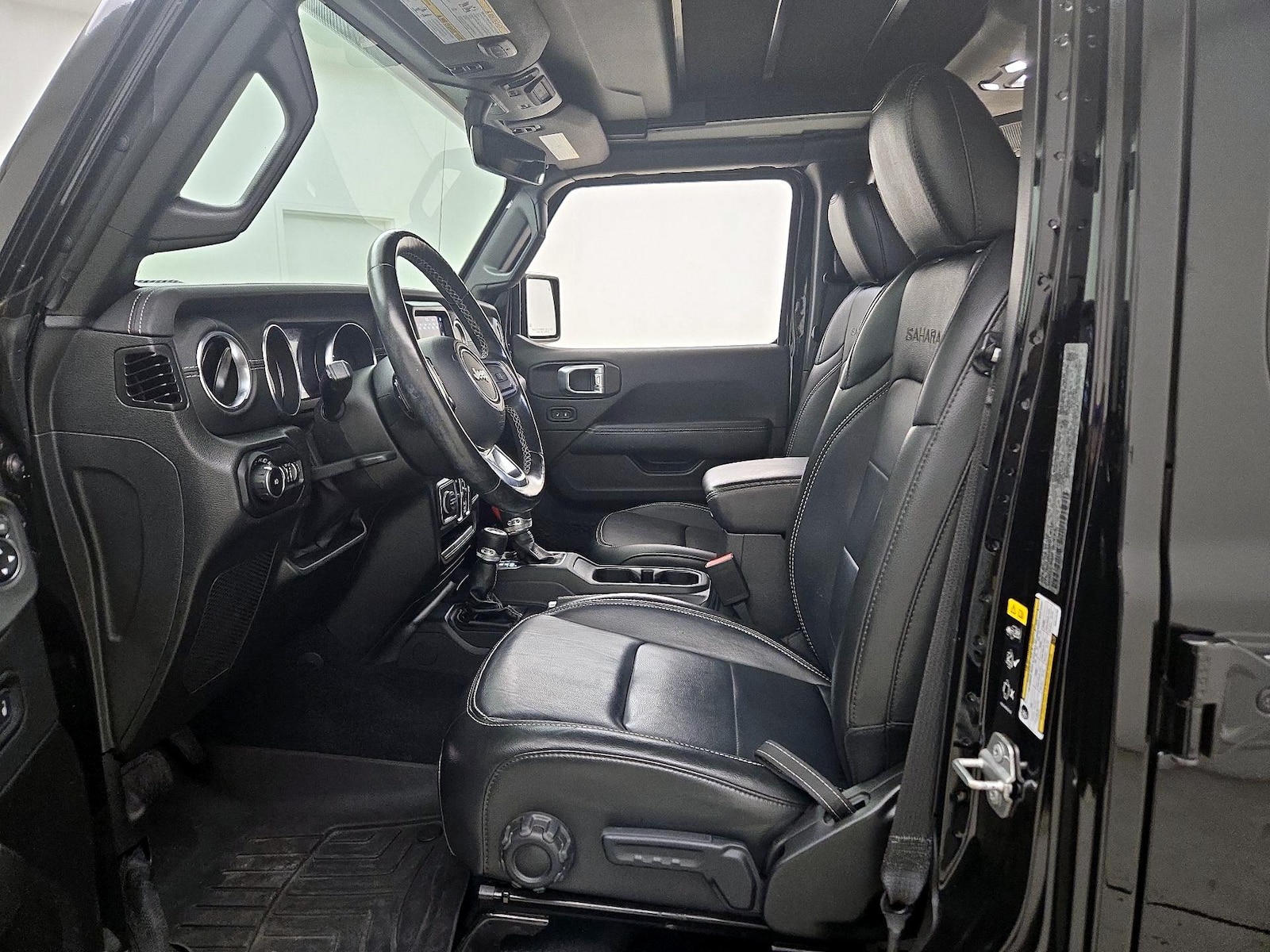 2022 Jeep Wrangler Unlimited Sahara - Photo 12
