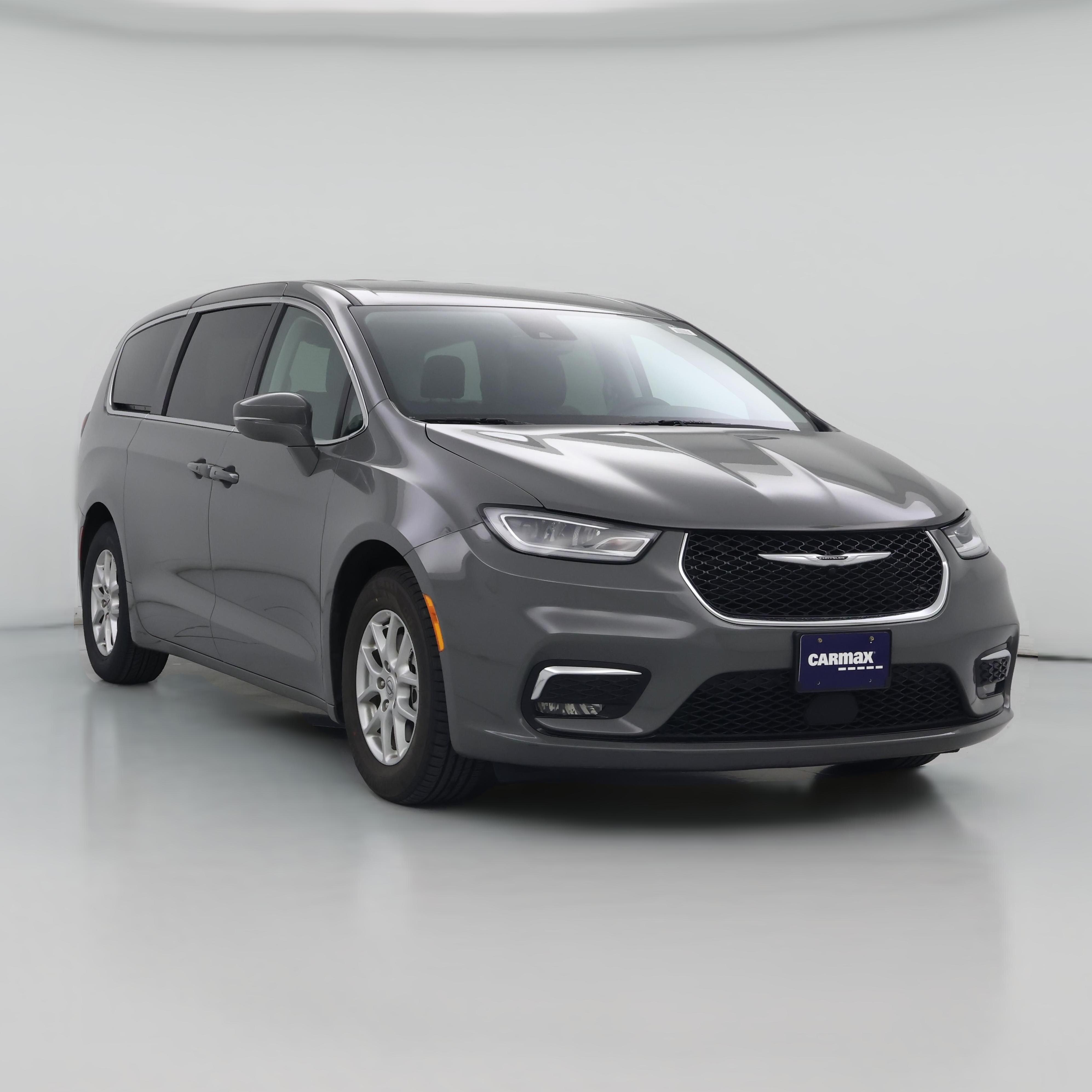 Thumbnail: 2023 Chrysler Pacifica - 1
