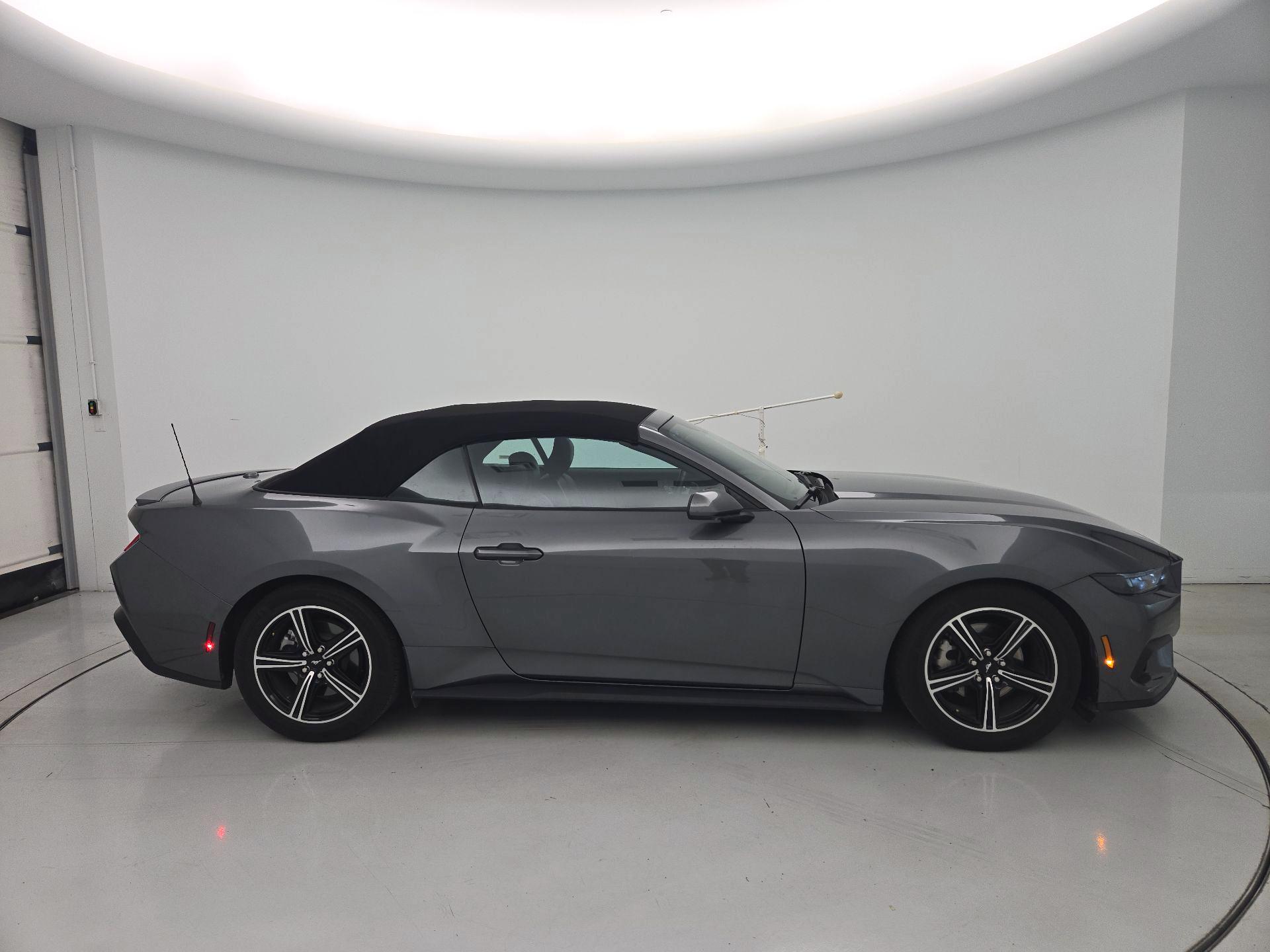 Thumbnail: 2025 Ford Mustang - 4