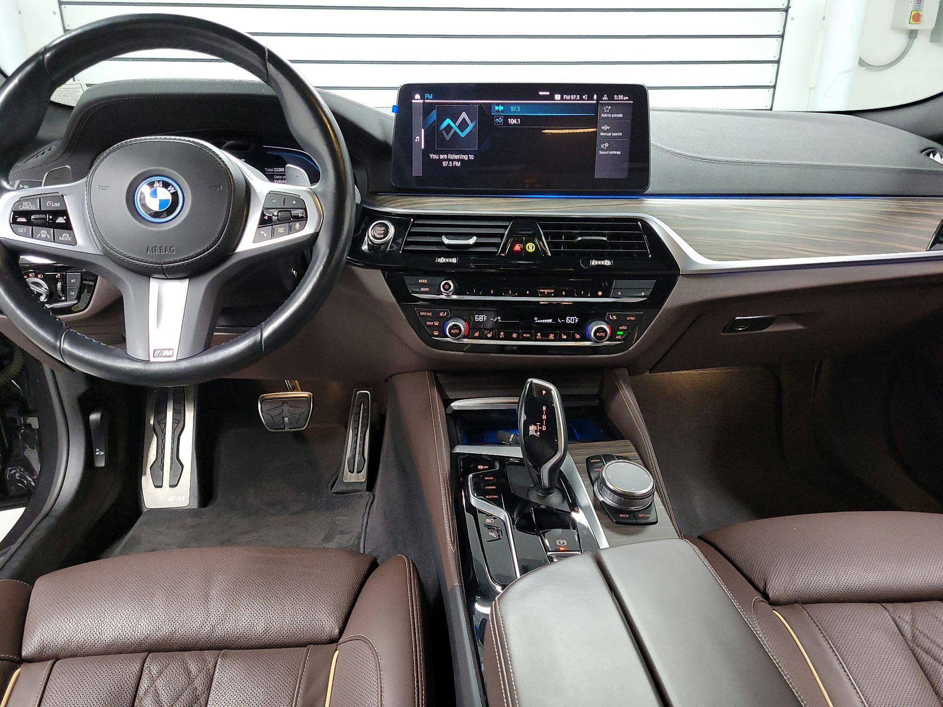 Thumbnail: 2023 BMW 5 Series - 9