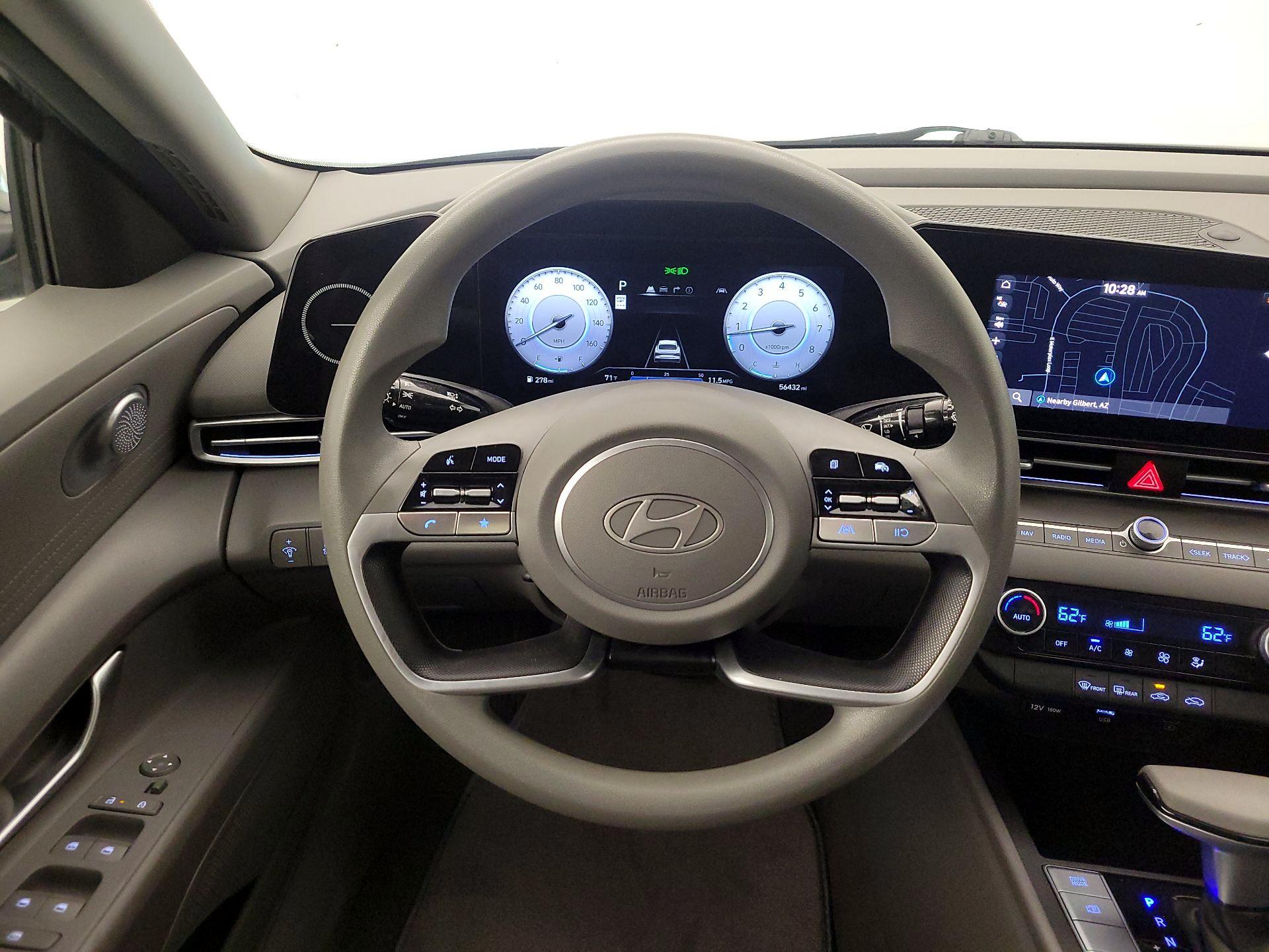 Thumbnail: 2024 Hyundai Elantra - 10