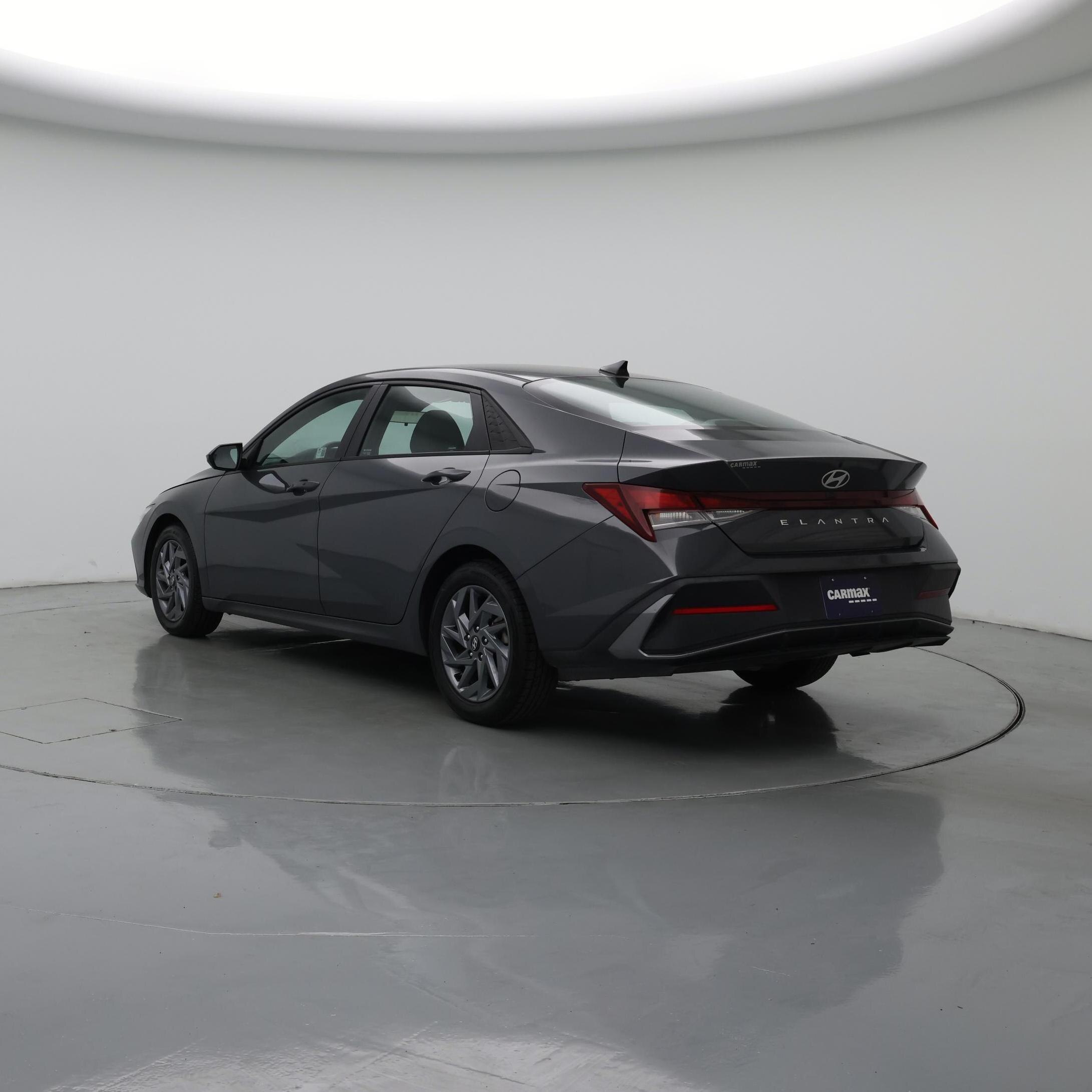Thumbnail: 2024 Hyundai Elantra - 2