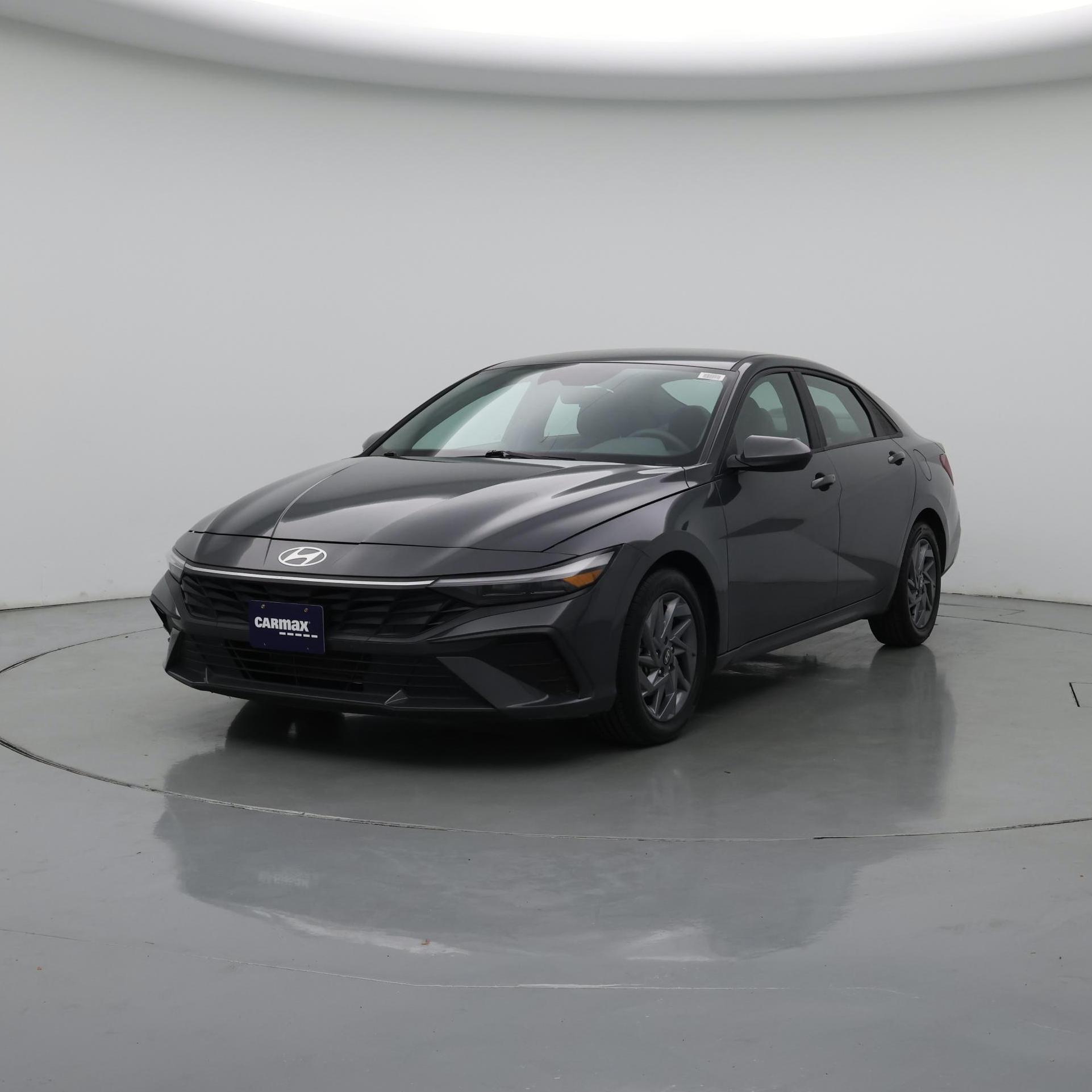 Thumbnail: 2024 Hyundai Elantra - 4