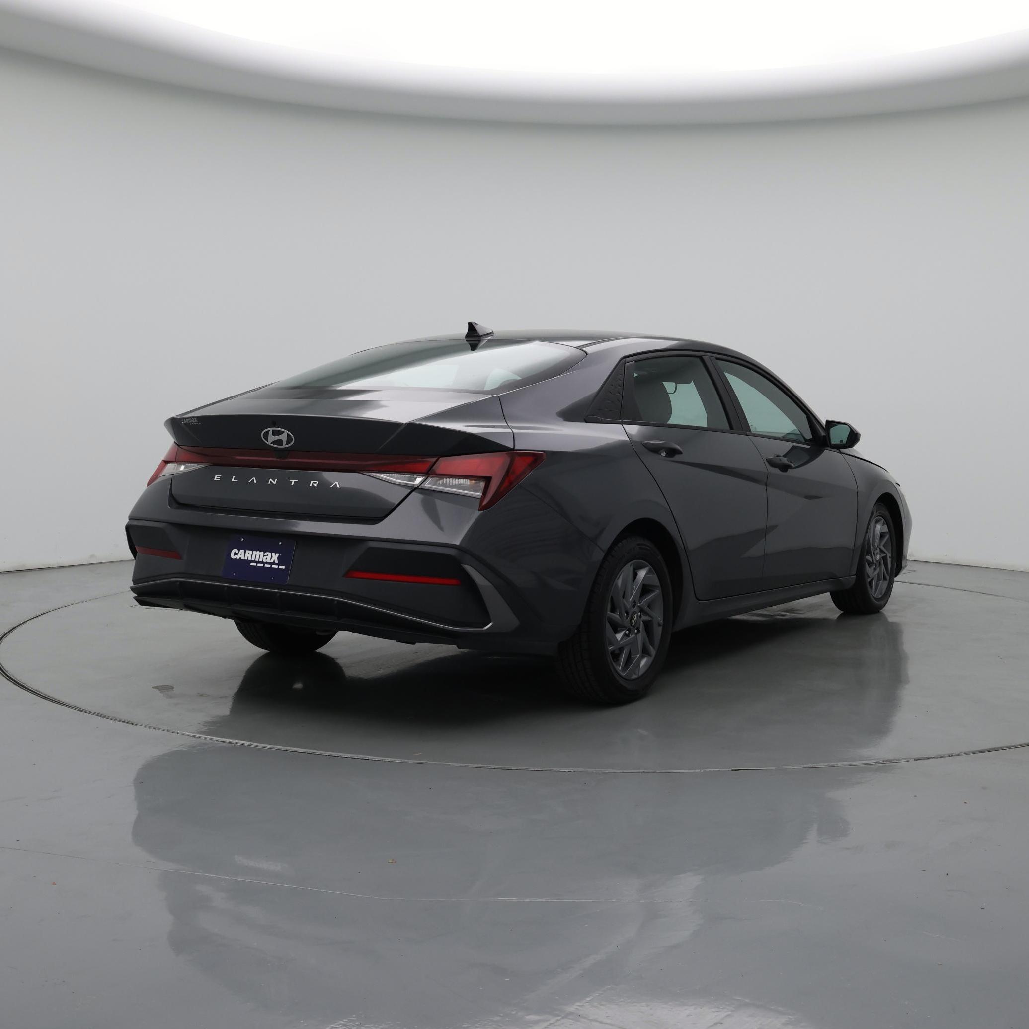 Thumbnail: 2024 Hyundai Elantra - 8