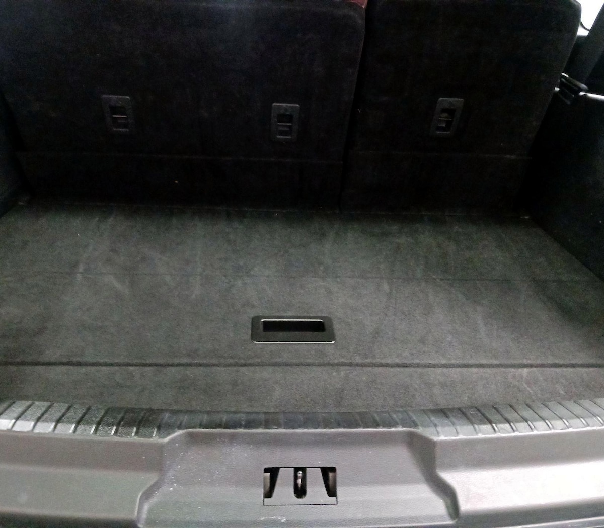 Trunk/Cargo (Seats Up)