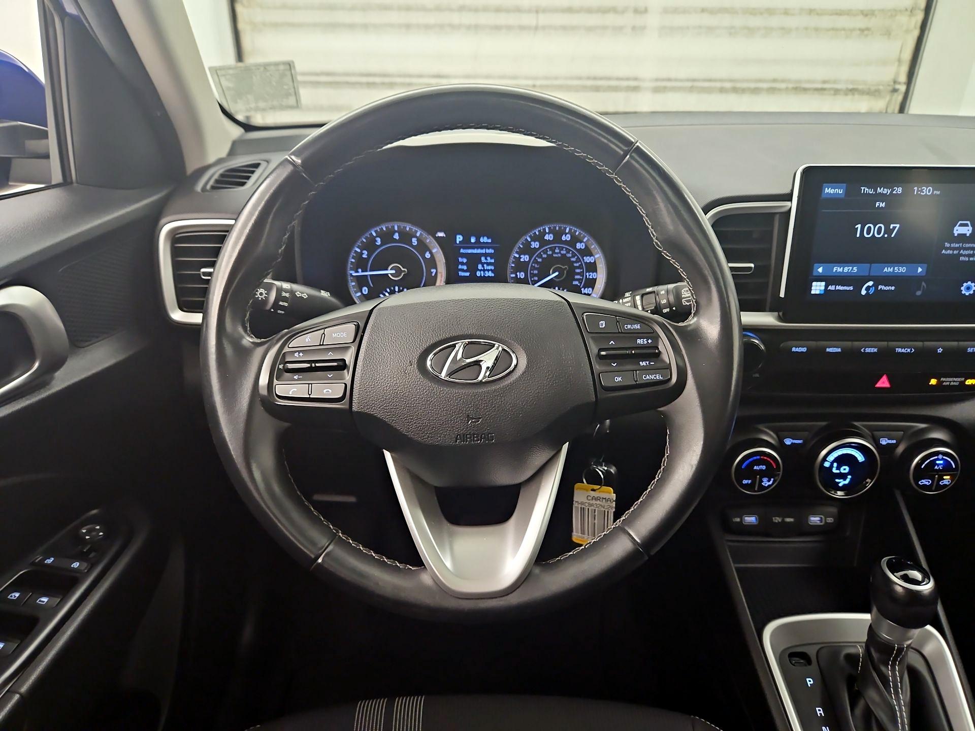 Thumbnail: 2022 Hyundai Venue - 10