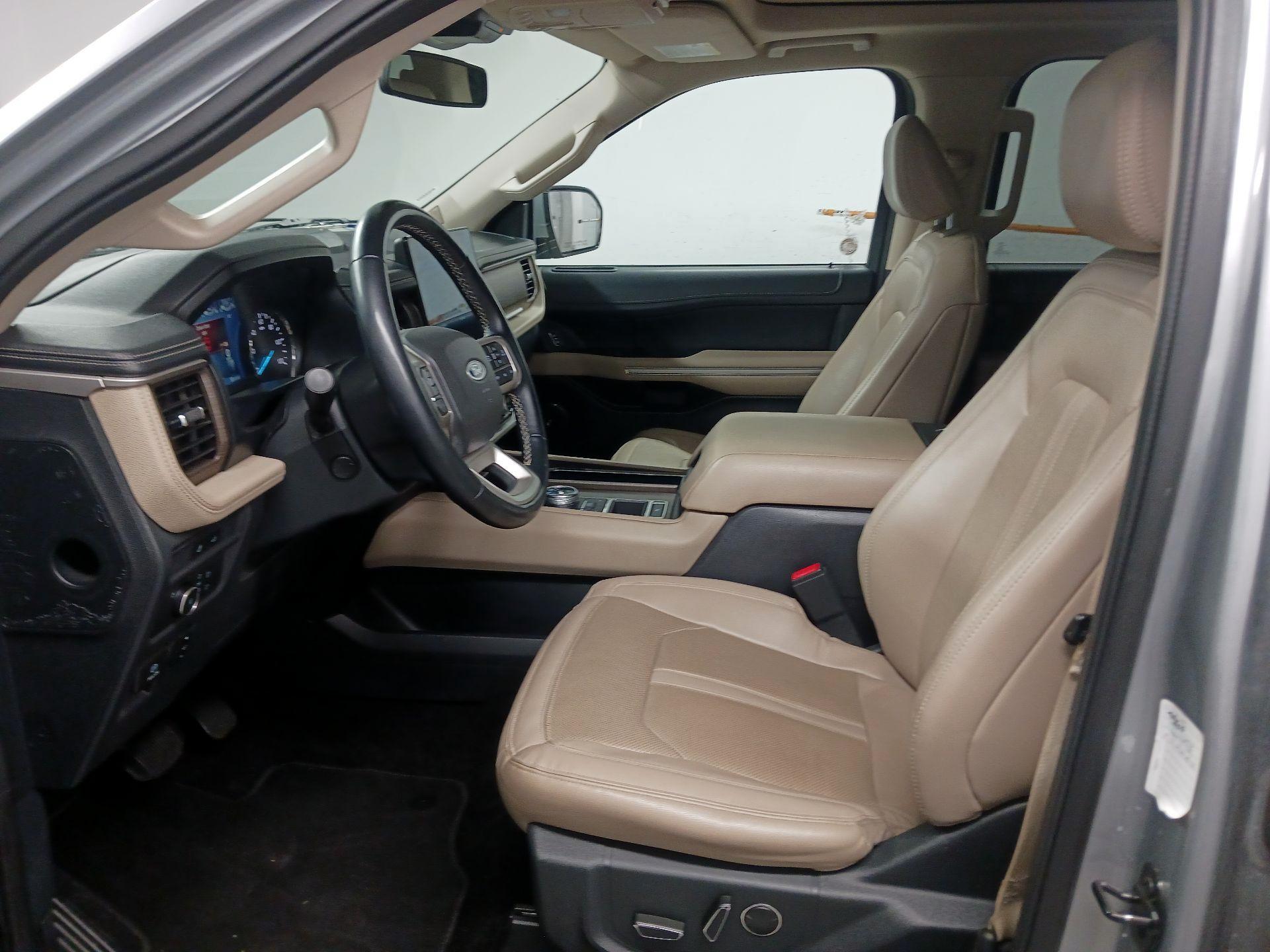 Thumbnail: 2022 Ford Expedition MAX - 11