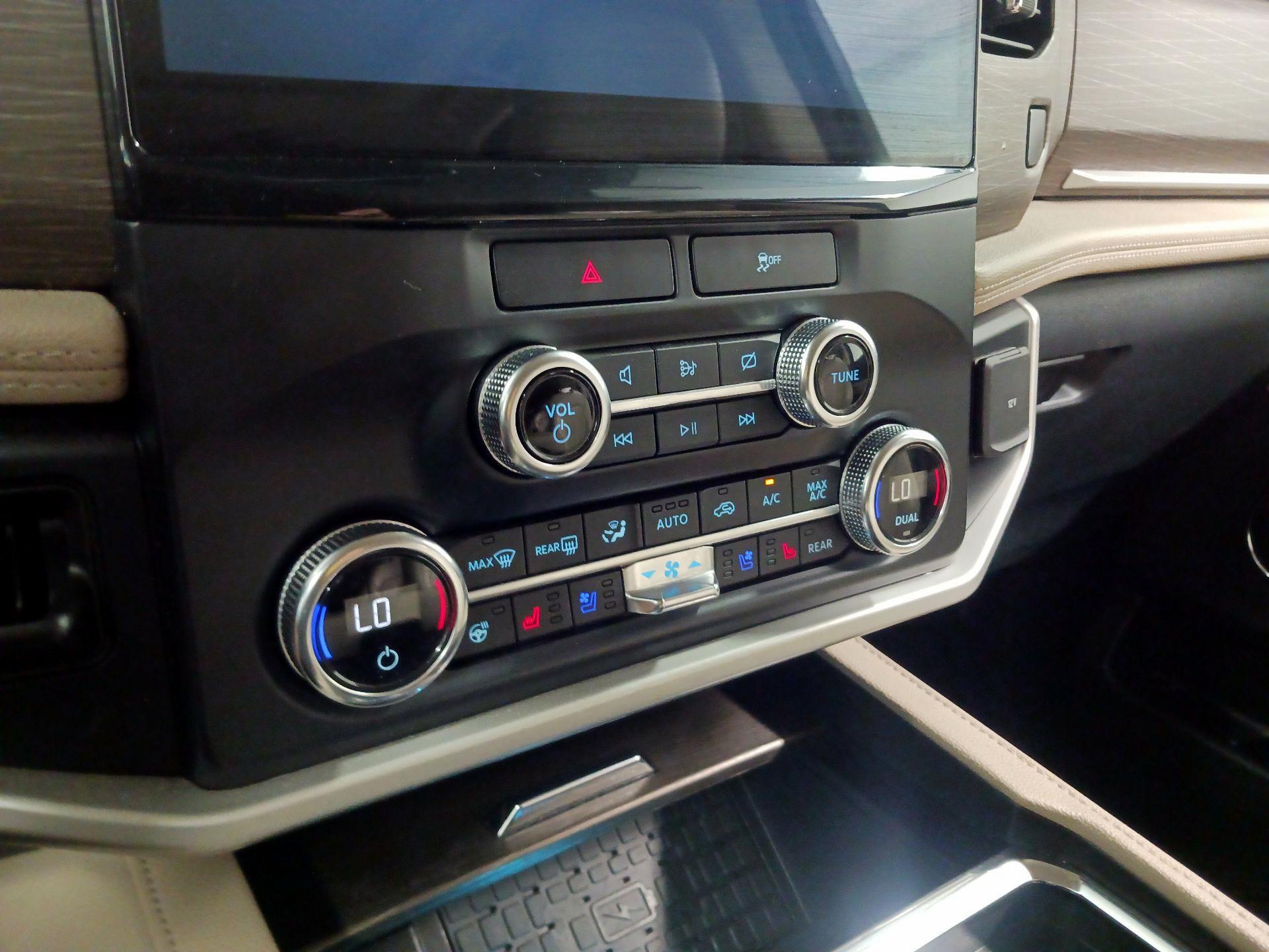 Thumbnail: 2022 Ford Expedition MAX - 16