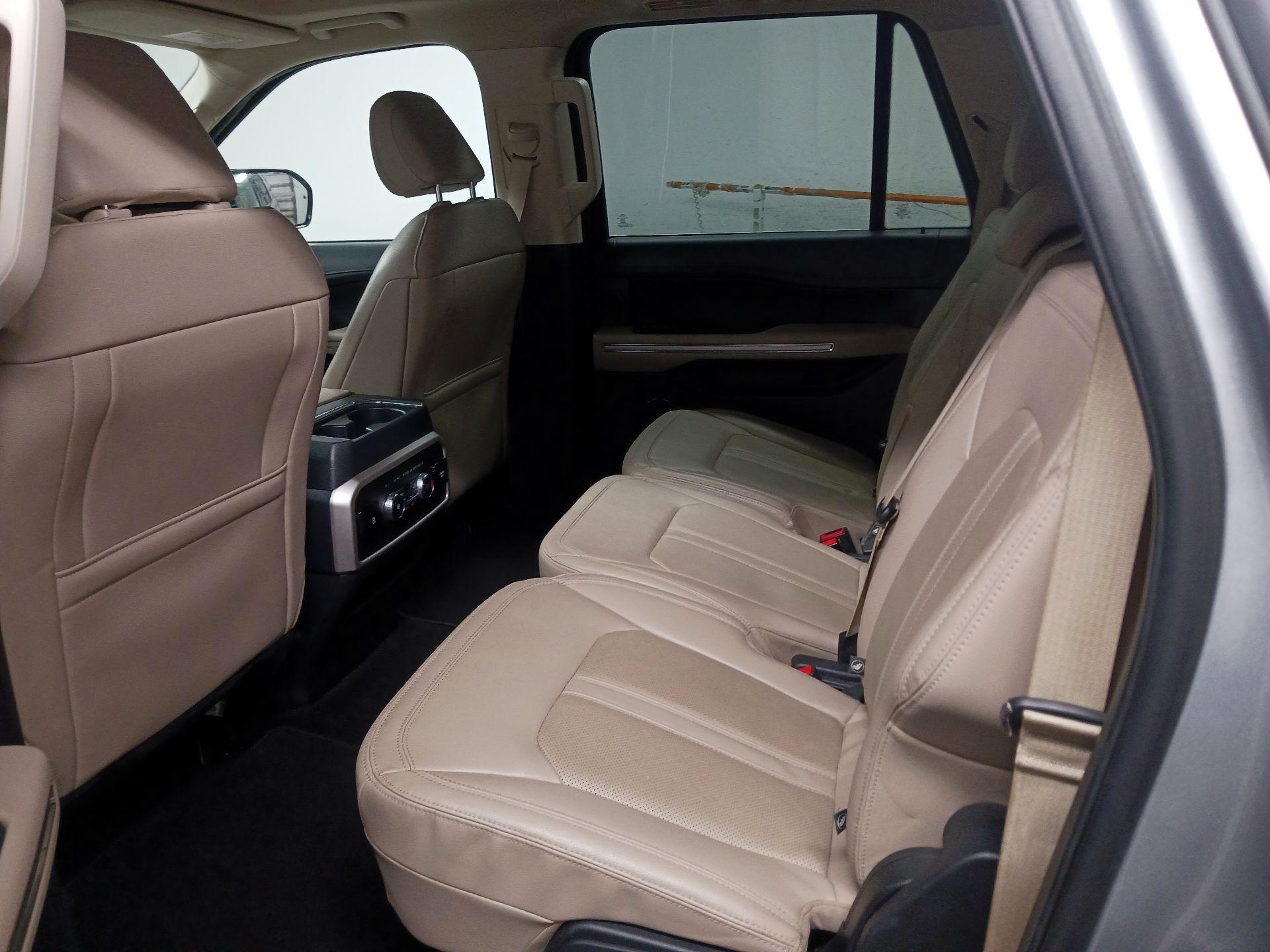 Thumbnail: 2022 Ford Expedition MAX - 19