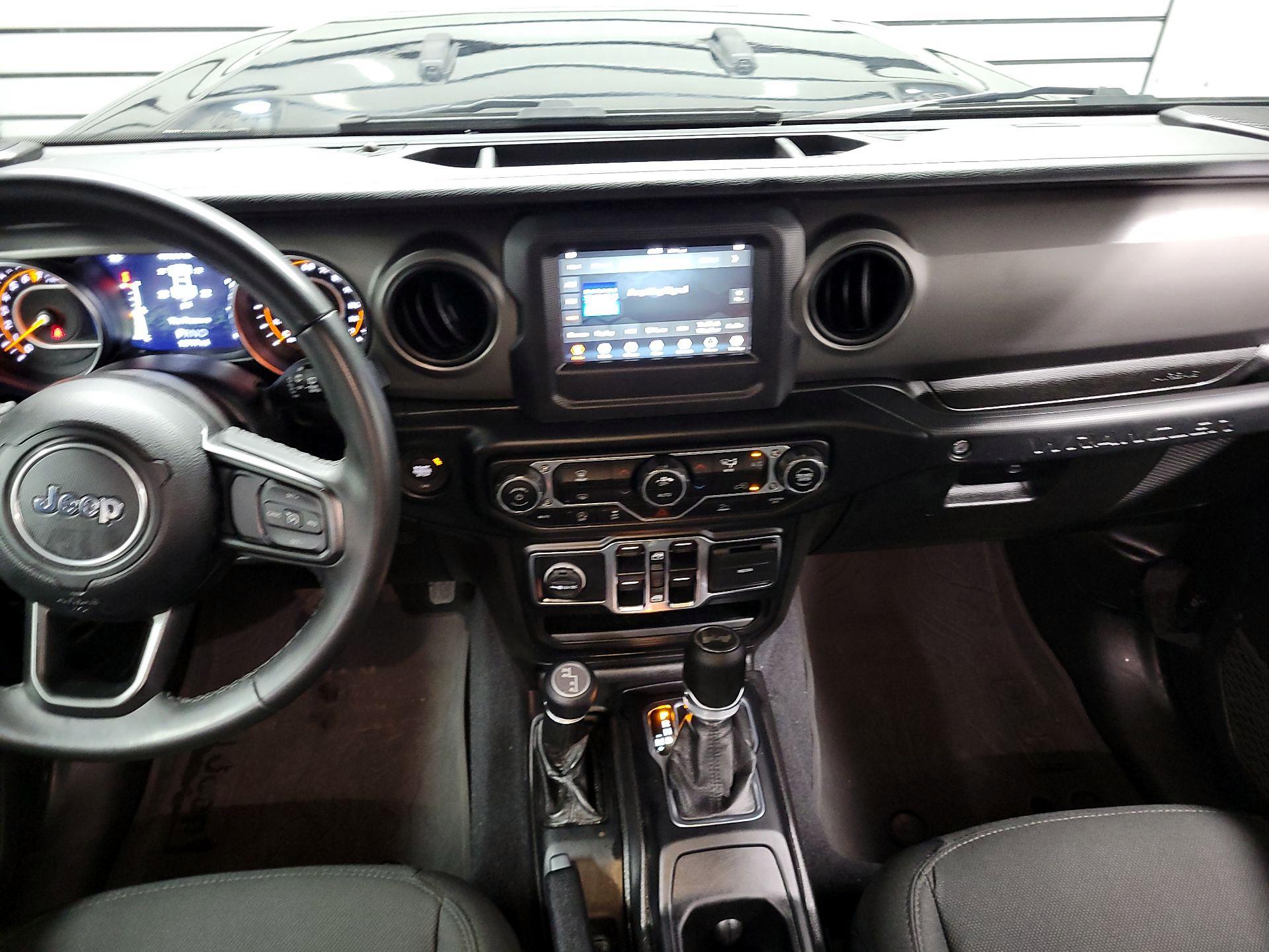 Thumbnail: 2022 Jeep Wrangler - 9
