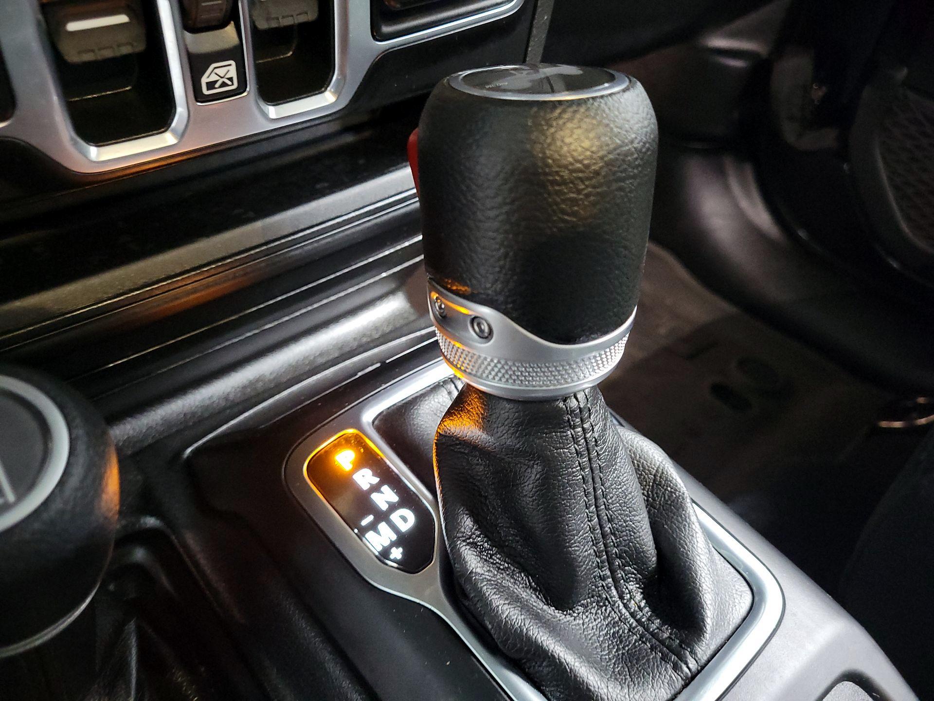 Thumbnail: 2022 Jeep Wrangler - 15