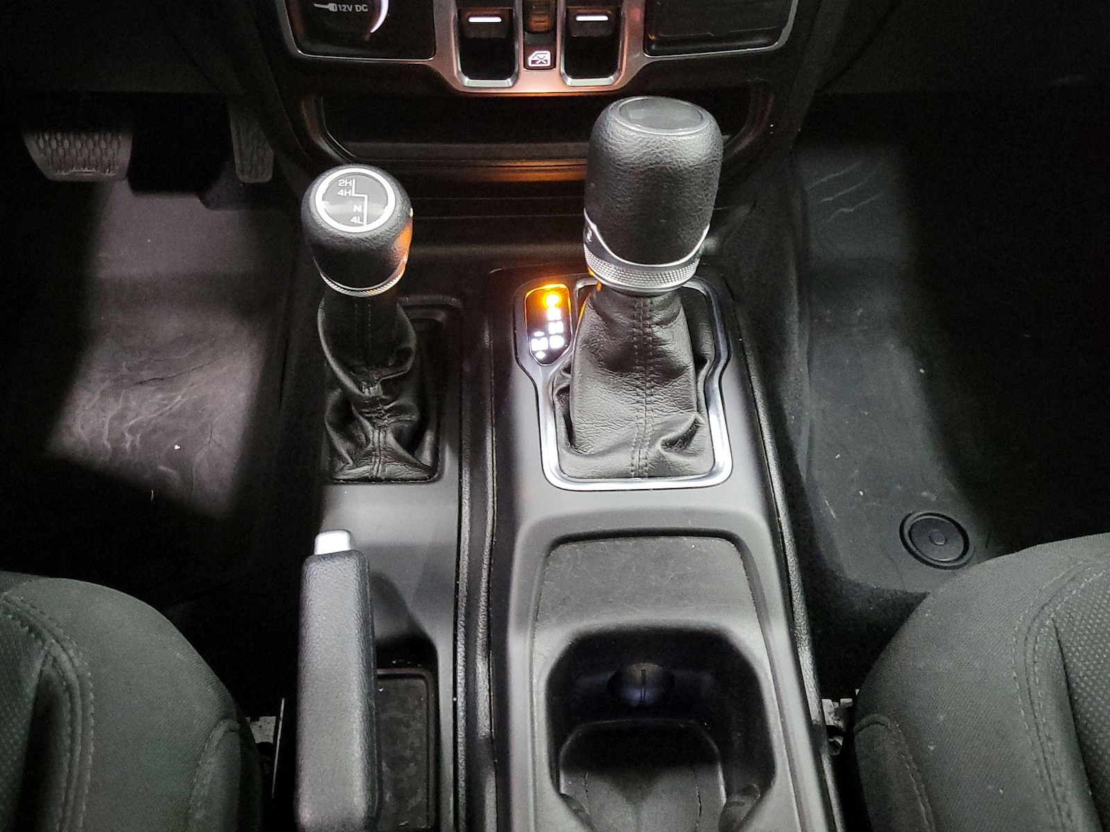 2022 Jeep Wrangler Unlimited Sport - Photo 18