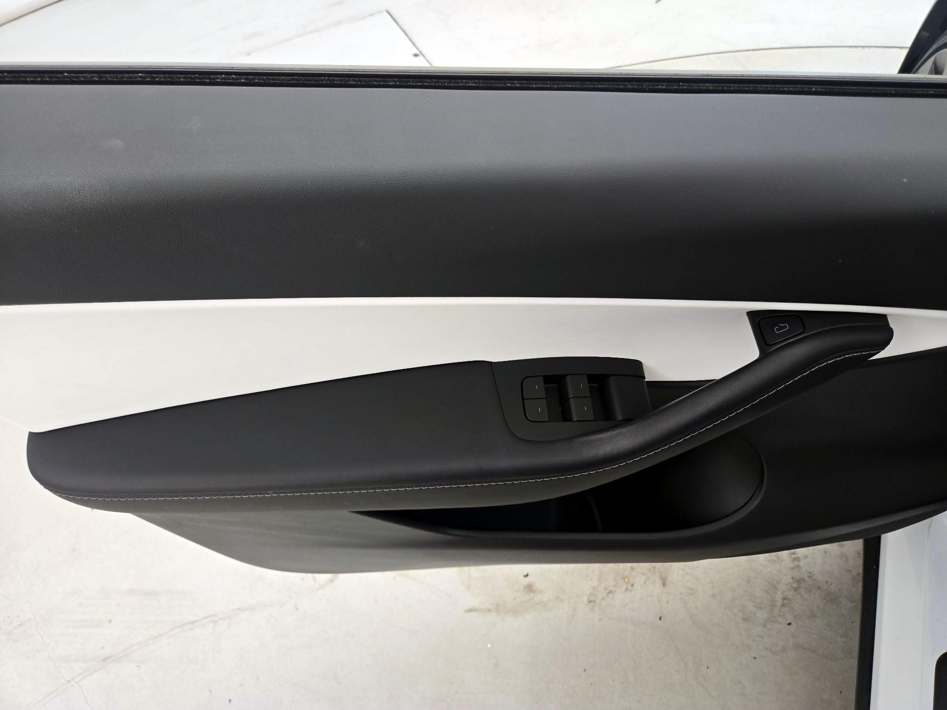 Thumbnail: 2022 Tesla Model Y - 12