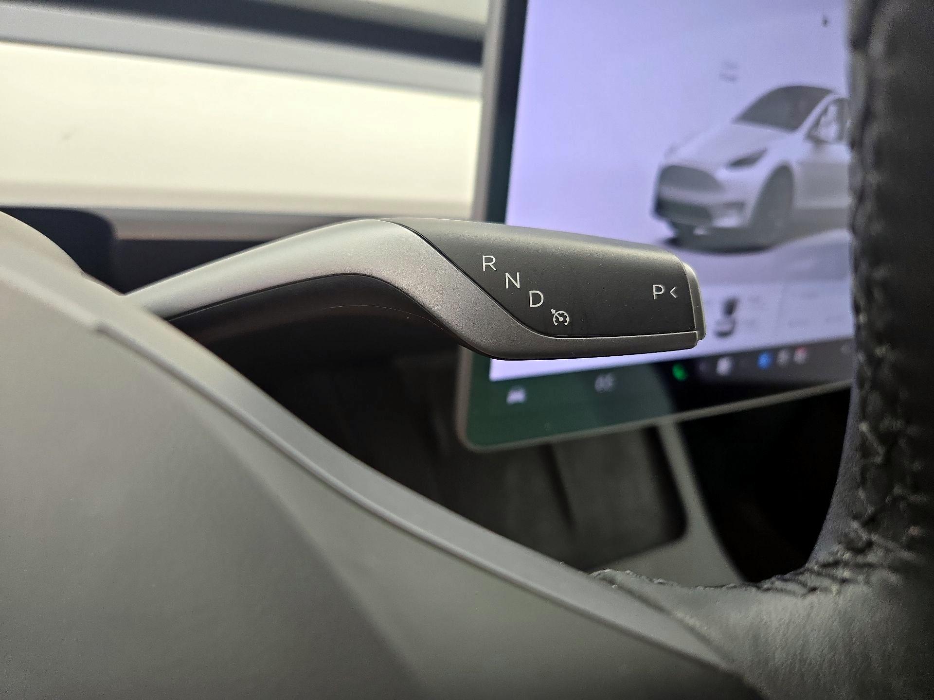 Thumbnail: 2022 Tesla Model Y - 17