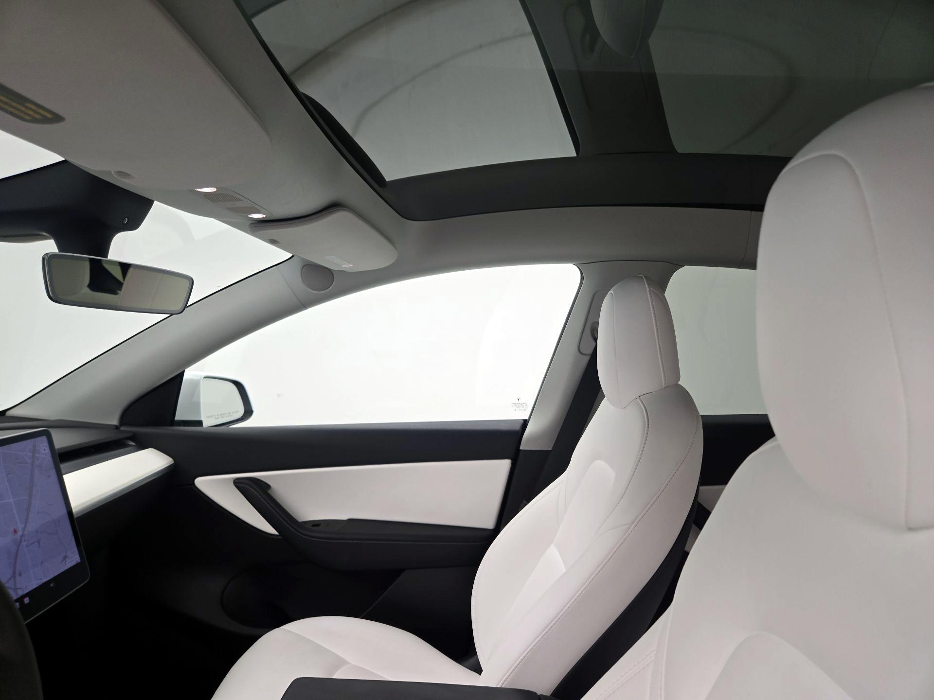 Thumbnail: 2022 Tesla Model Y - 19