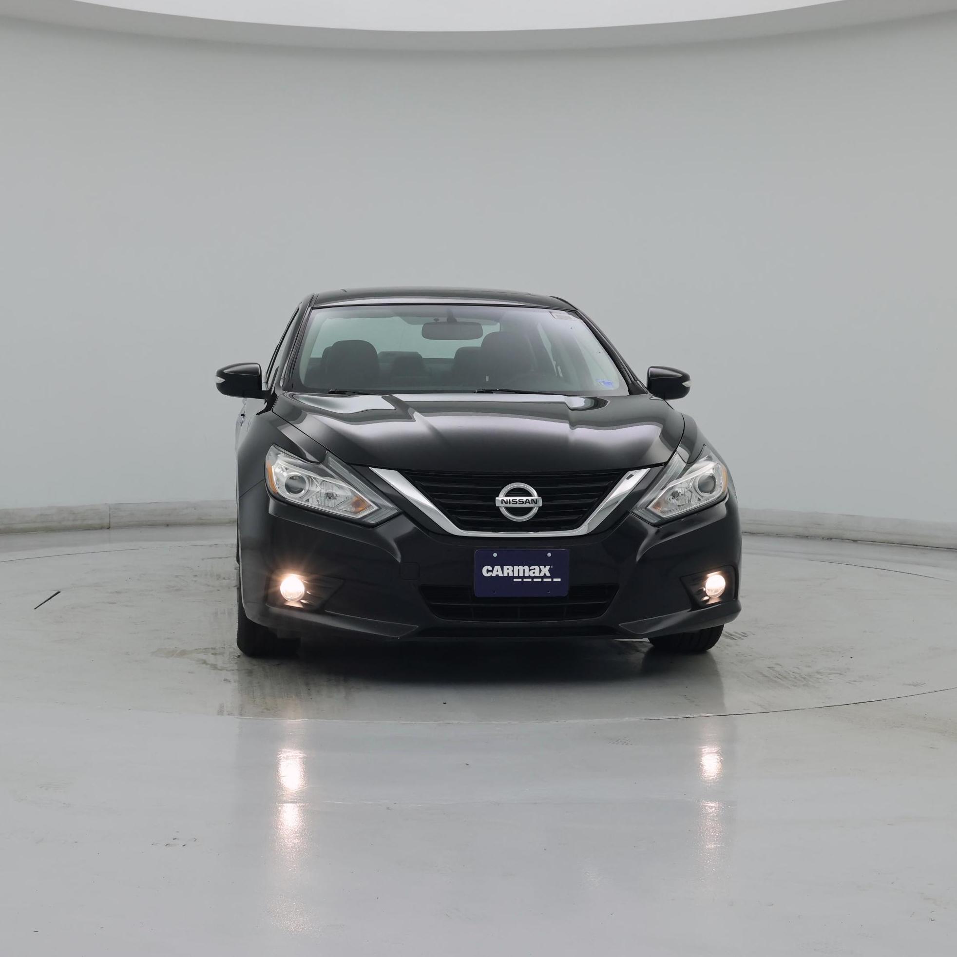 Thumbnail: 2017 Nissan Altima - 5