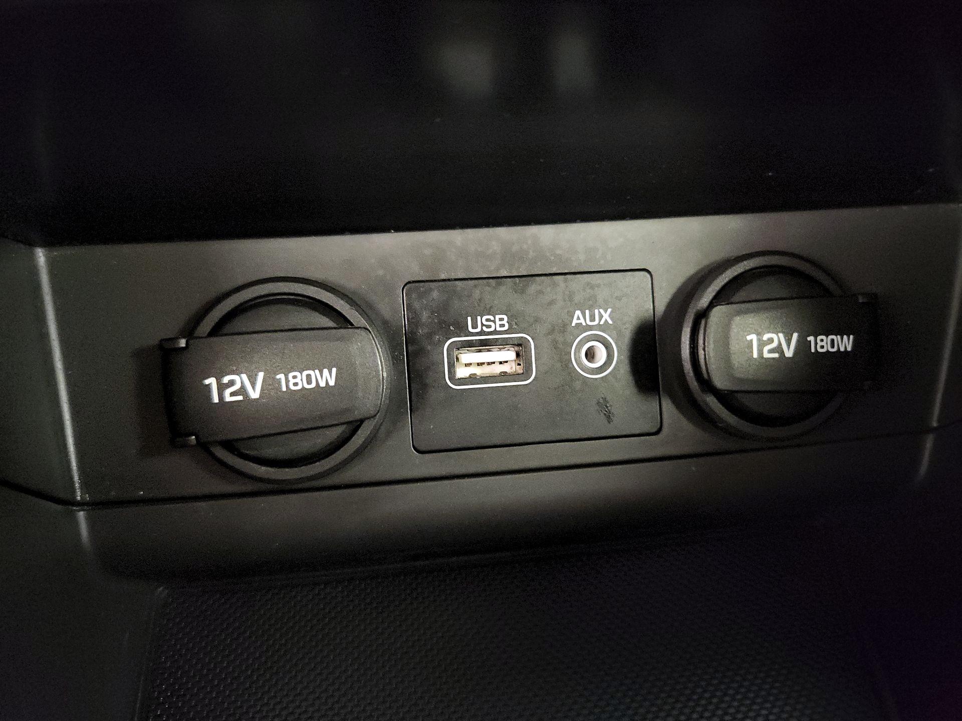 Thumbnail: 2016 Hyundai Sonata - 18