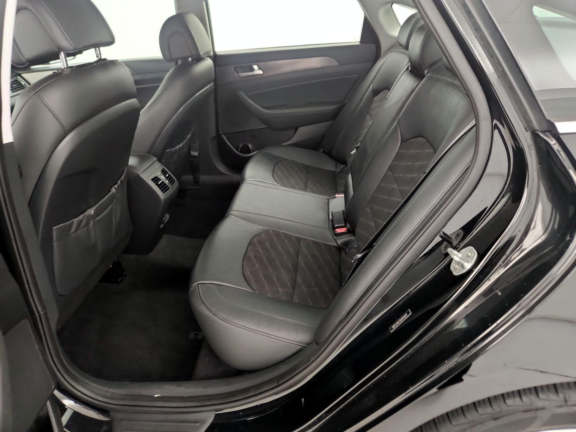 Thumbnail: 2016 Hyundai Sonata - 19