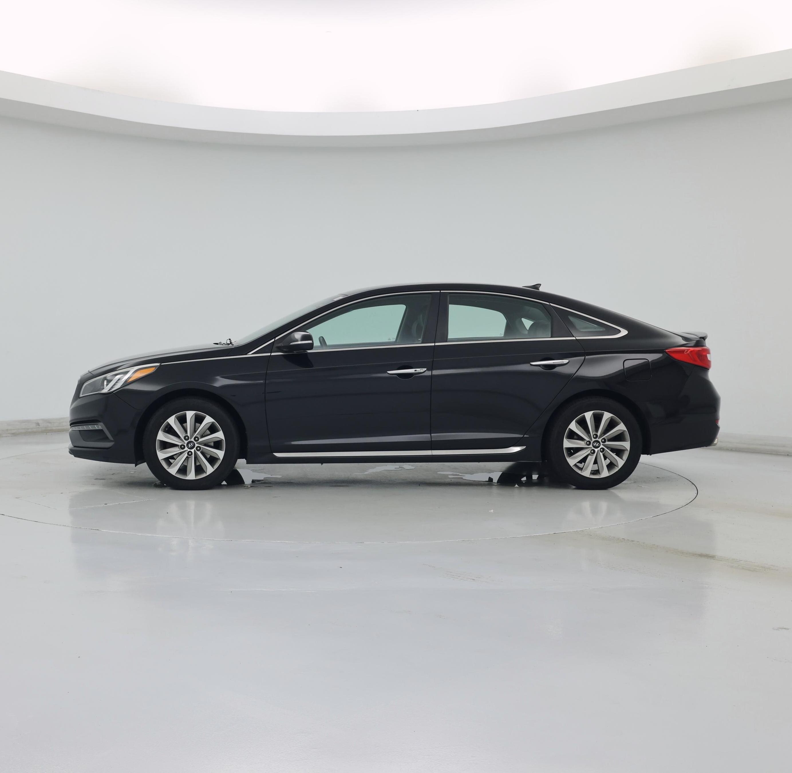 Thumbnail: 2016 Hyundai Sonata - 3