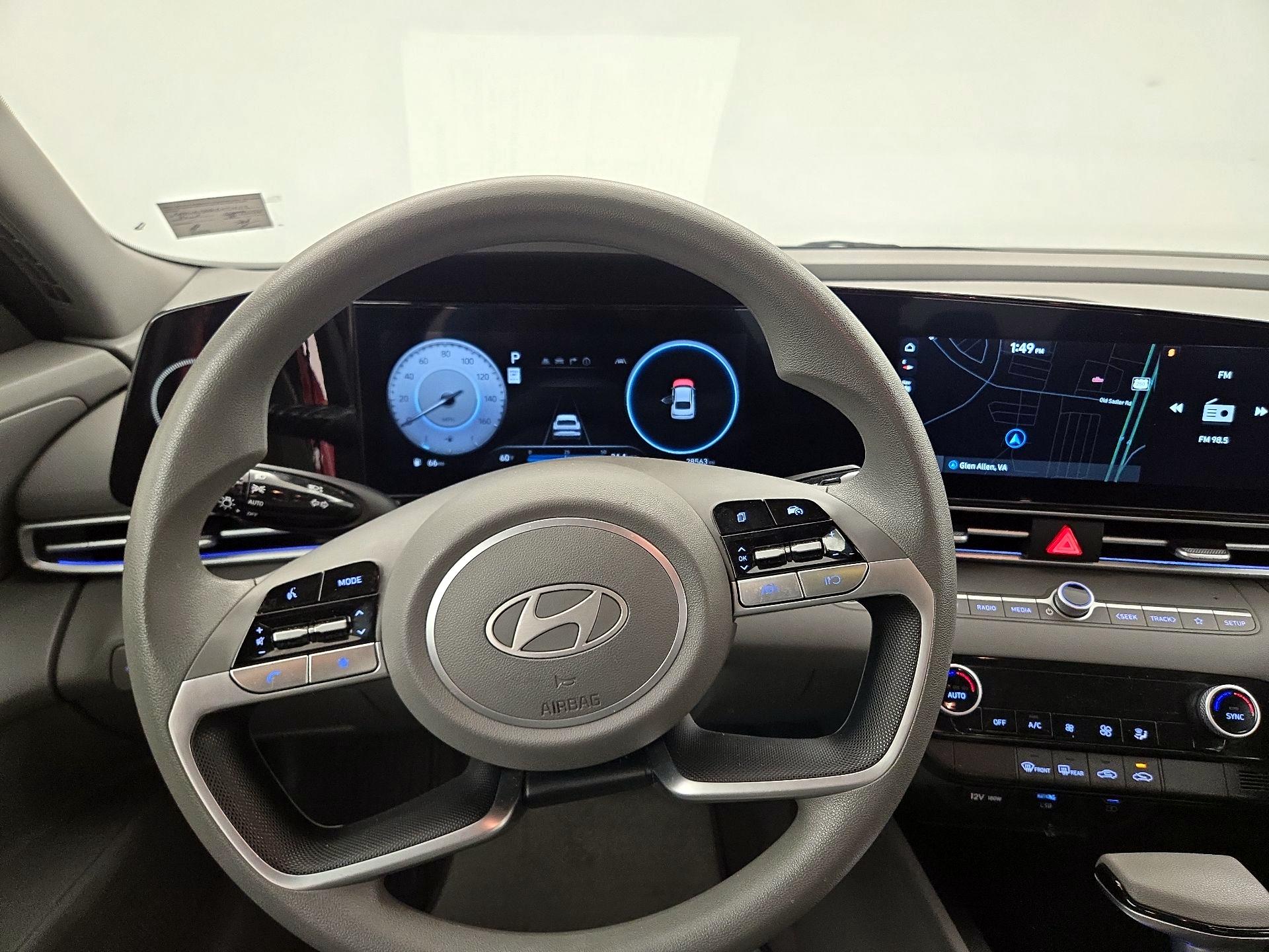 Thumbnail: 2024 Hyundai Elantra - 10