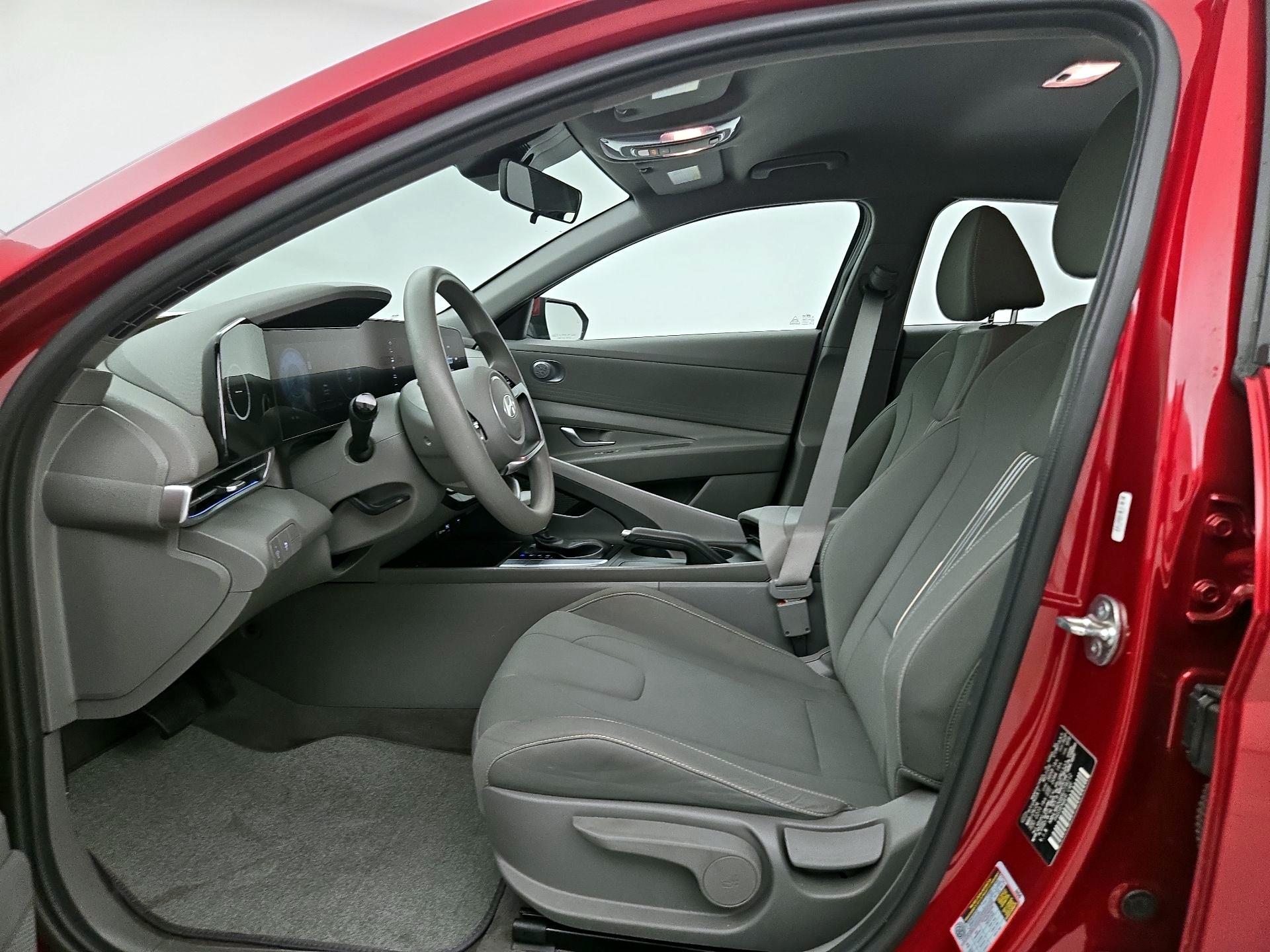 Thumbnail: 2024 Hyundai Elantra - 11