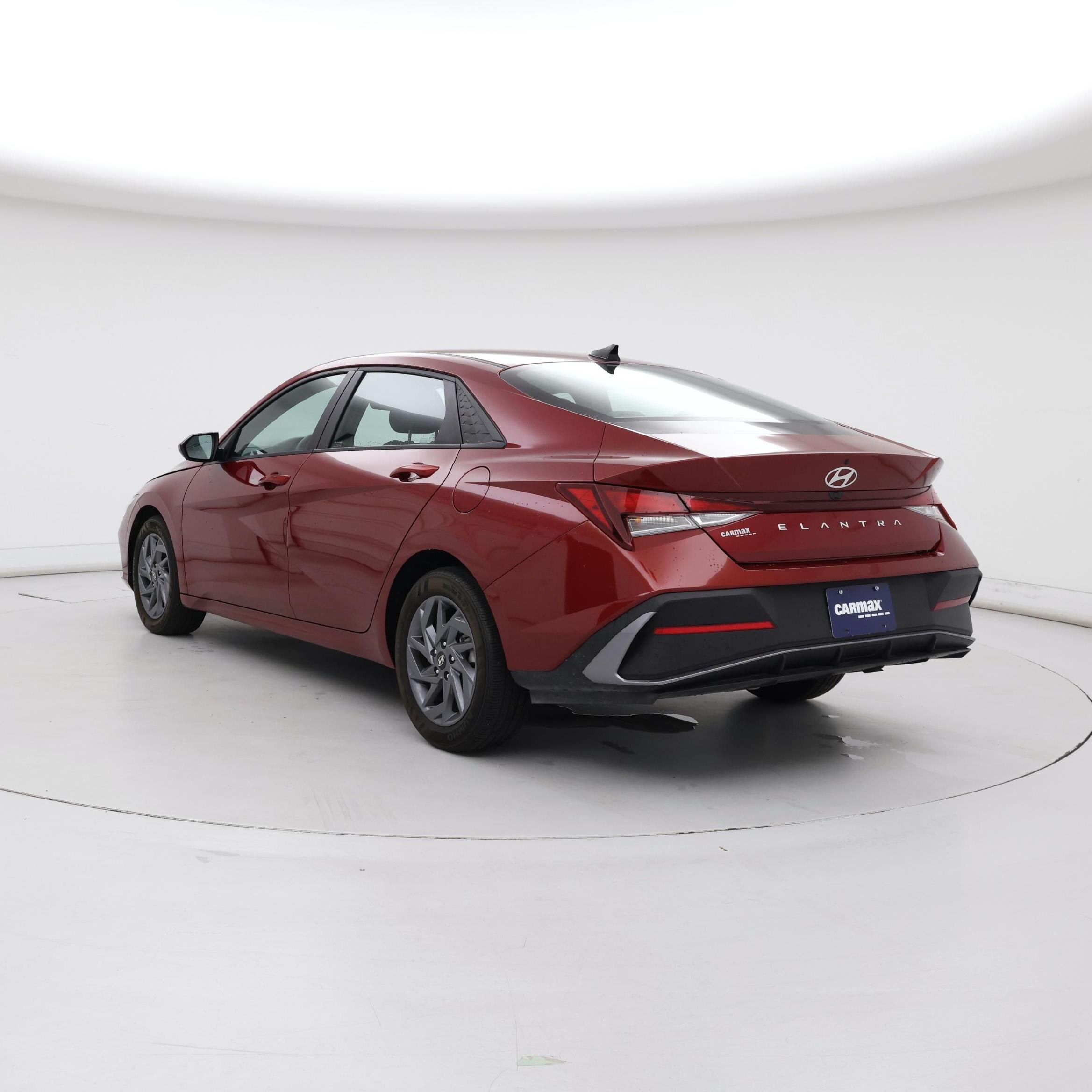 Thumbnail: 2024 Hyundai Elantra - 2