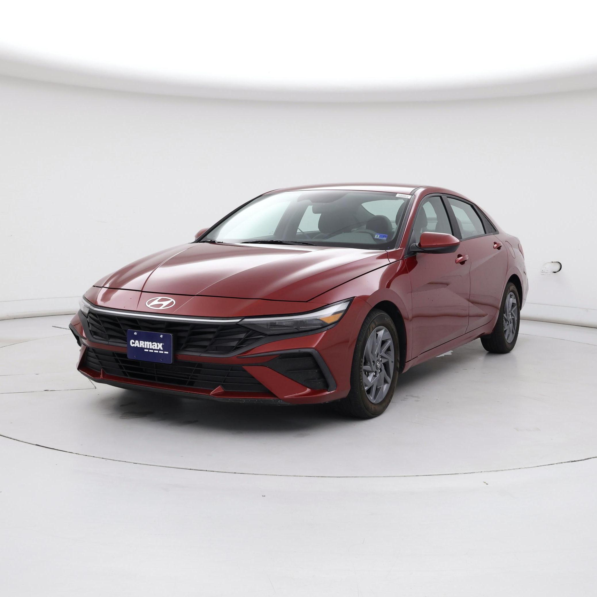 Thumbnail: 2024 Hyundai Elantra - 4