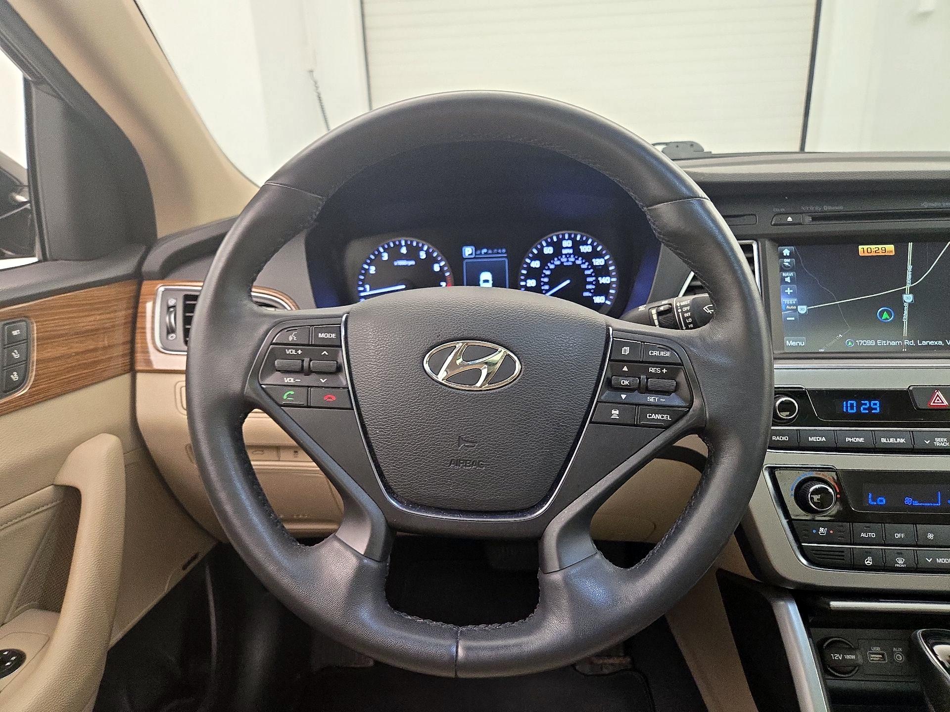 Thumbnail: 2015 Hyundai Sonata - 10