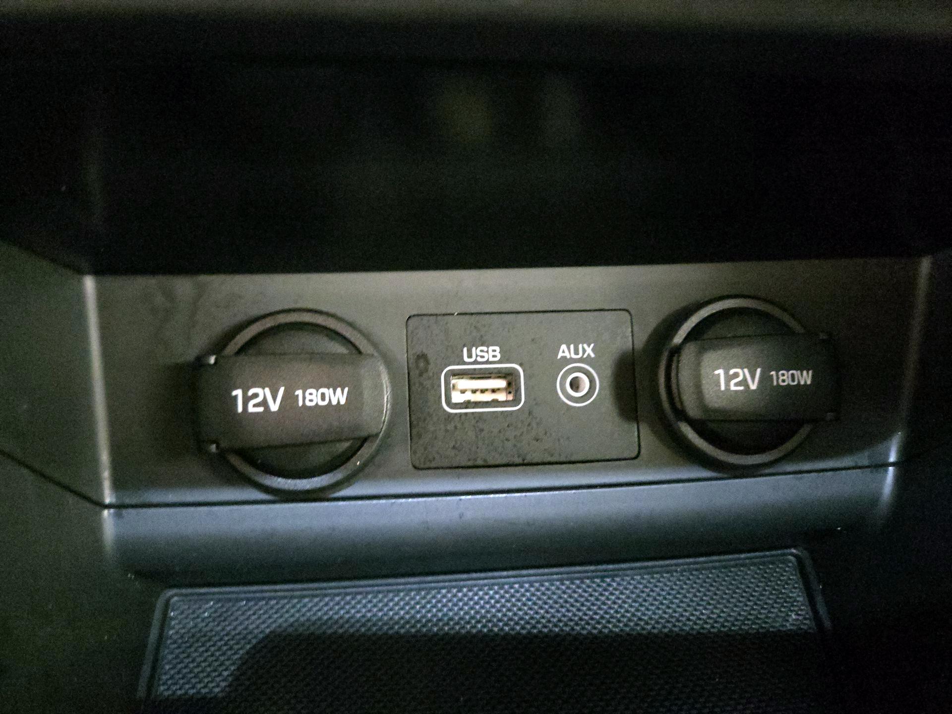 Thumbnail: 2015 Hyundai Sonata - 19