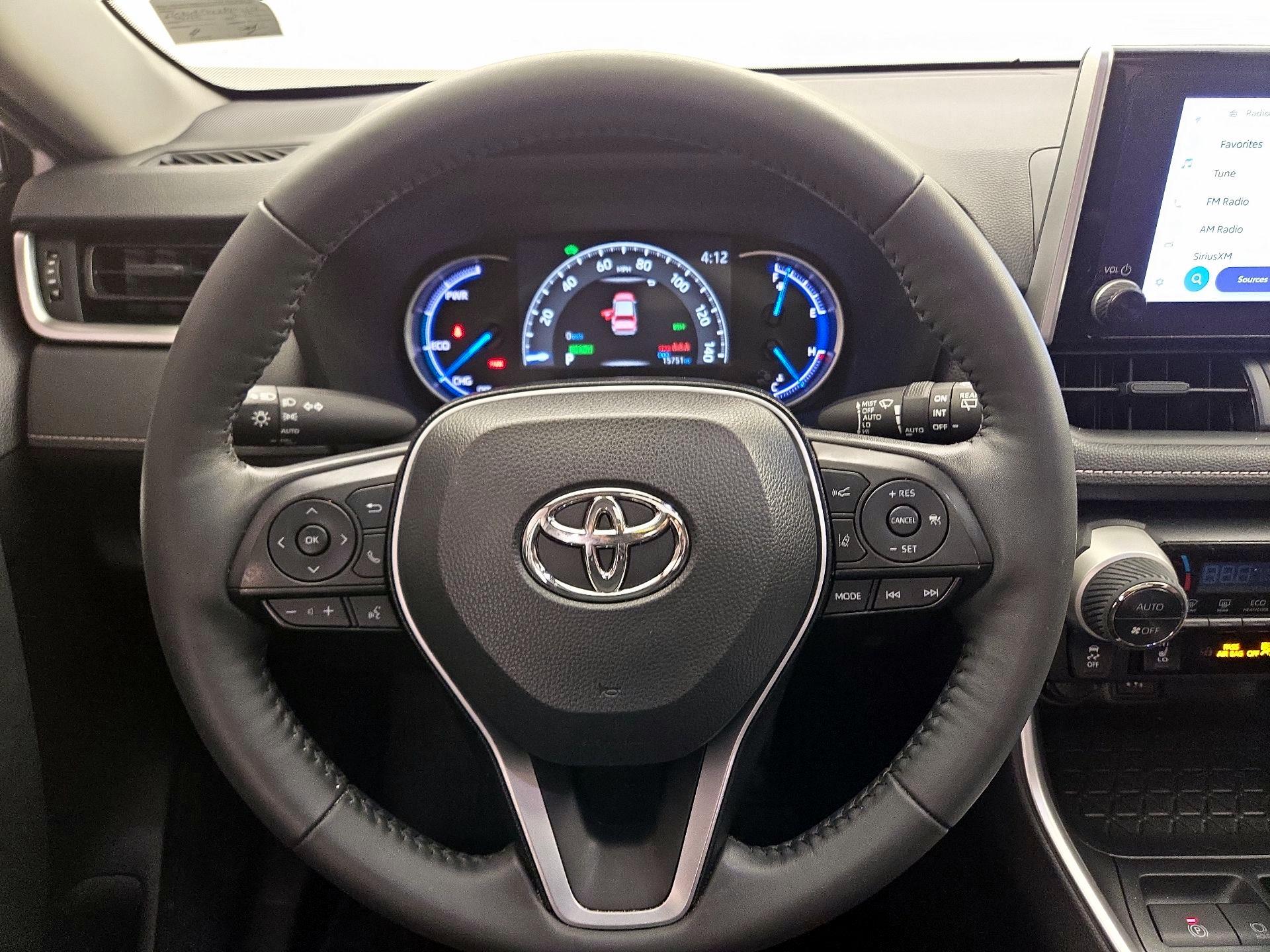 Thumbnail: 2024 Toyota RAV4 - 10