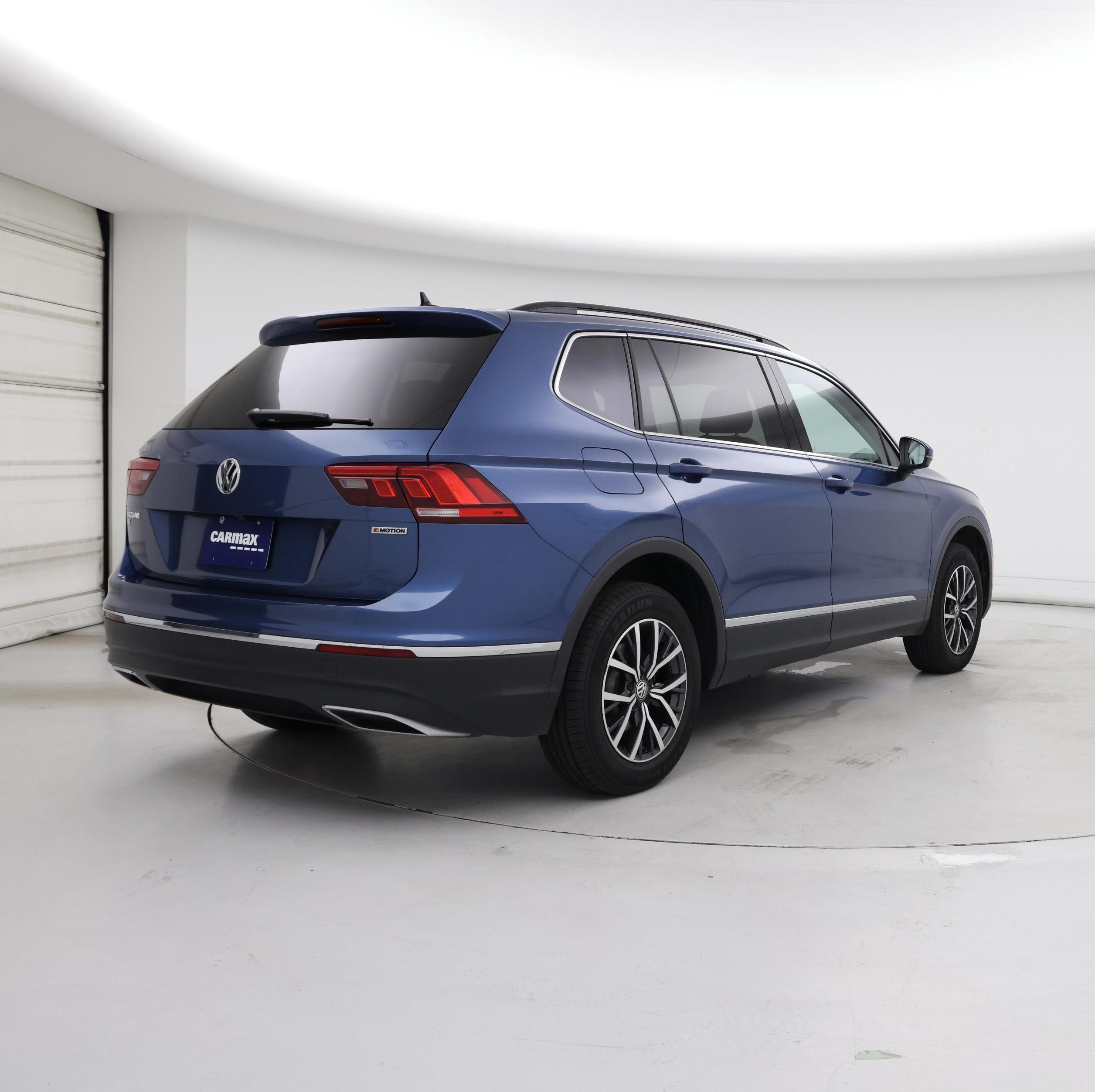 Thumbnail: 2020 Volkswagen Tiguan - 8