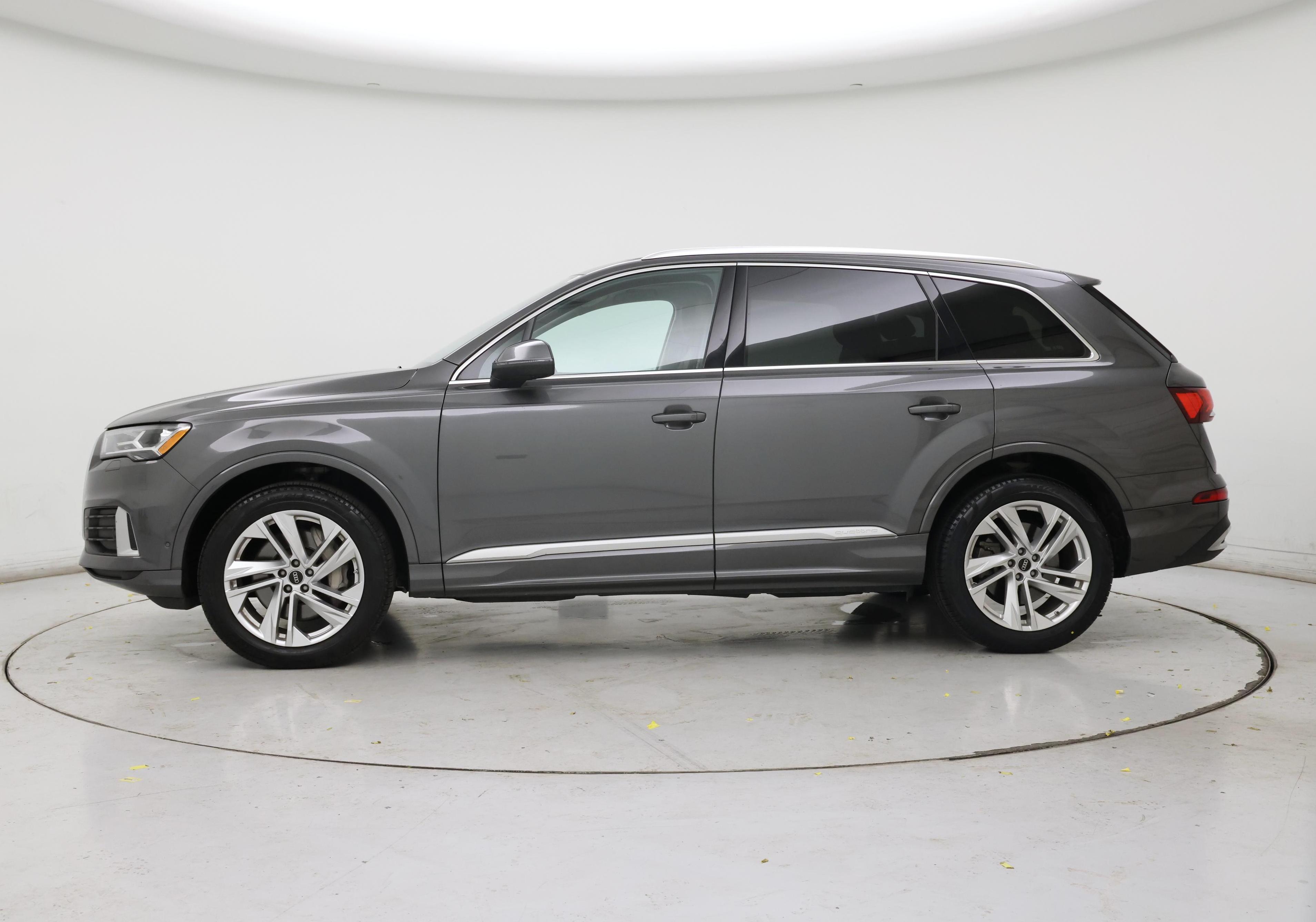 Thumbnail: 2022 Audi Q7 - 3