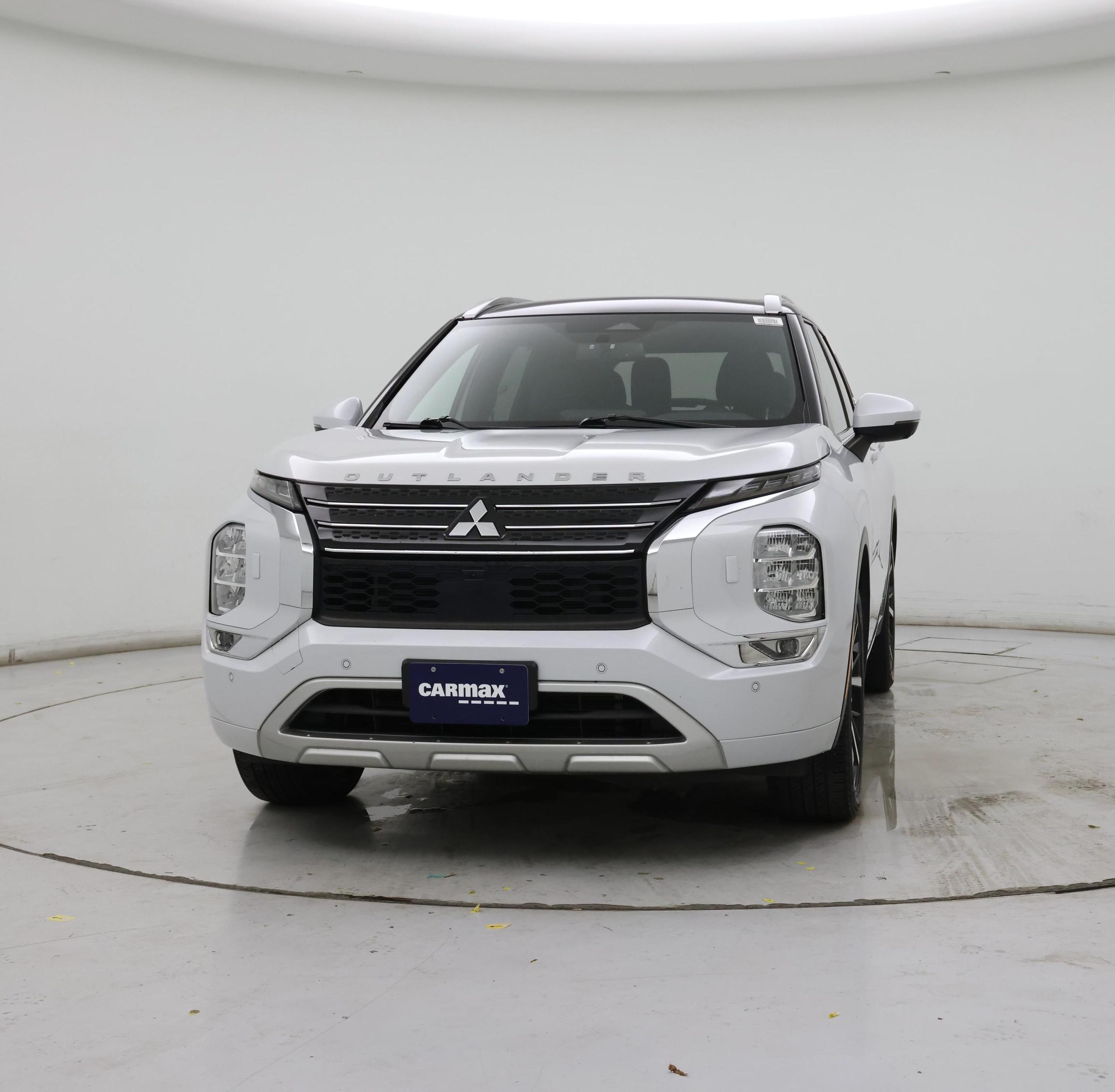 Thumbnail: 2023 Mitsubishi Outlander - 5