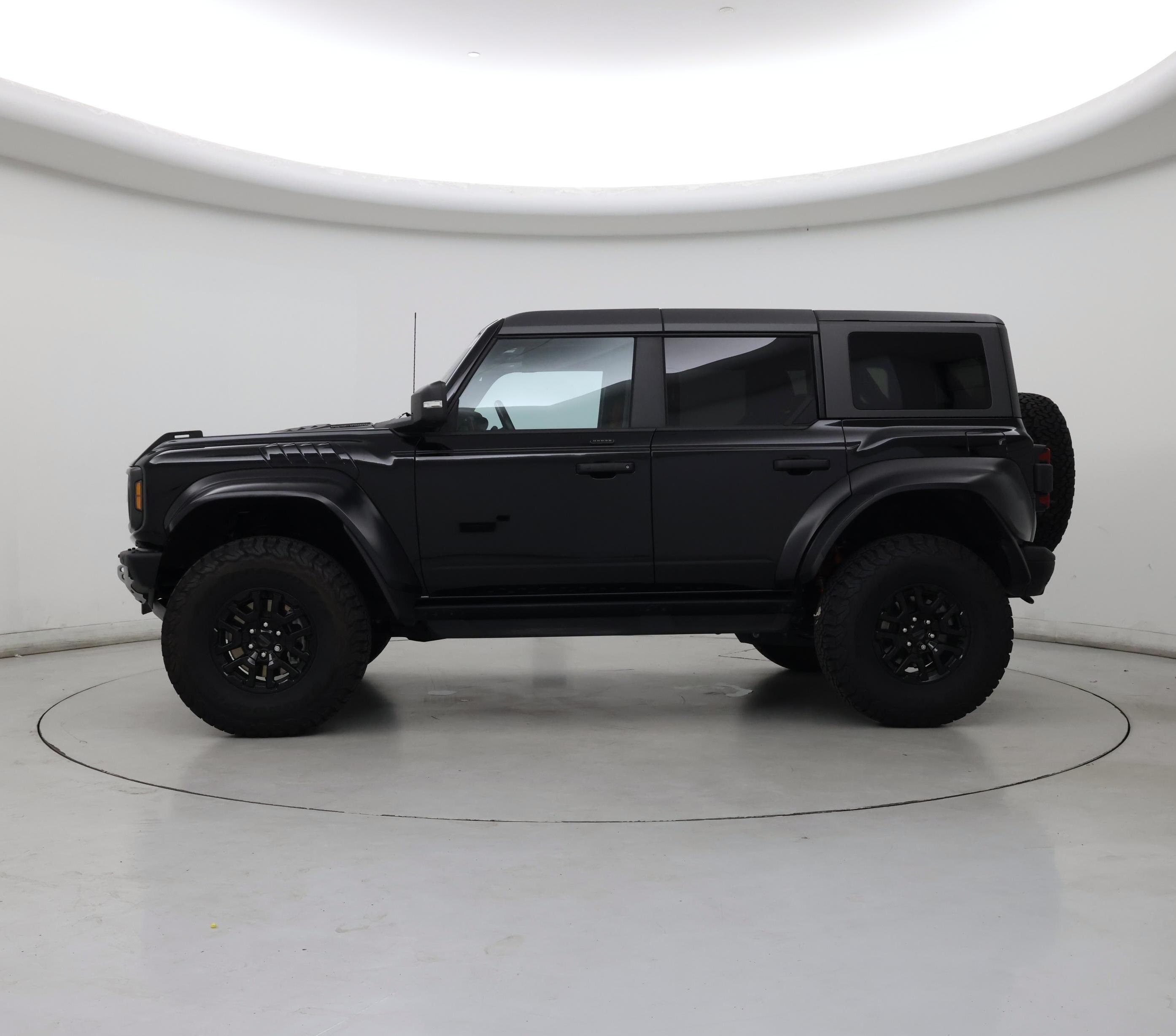 Thumbnail: 2023 Ford Bronco - 3