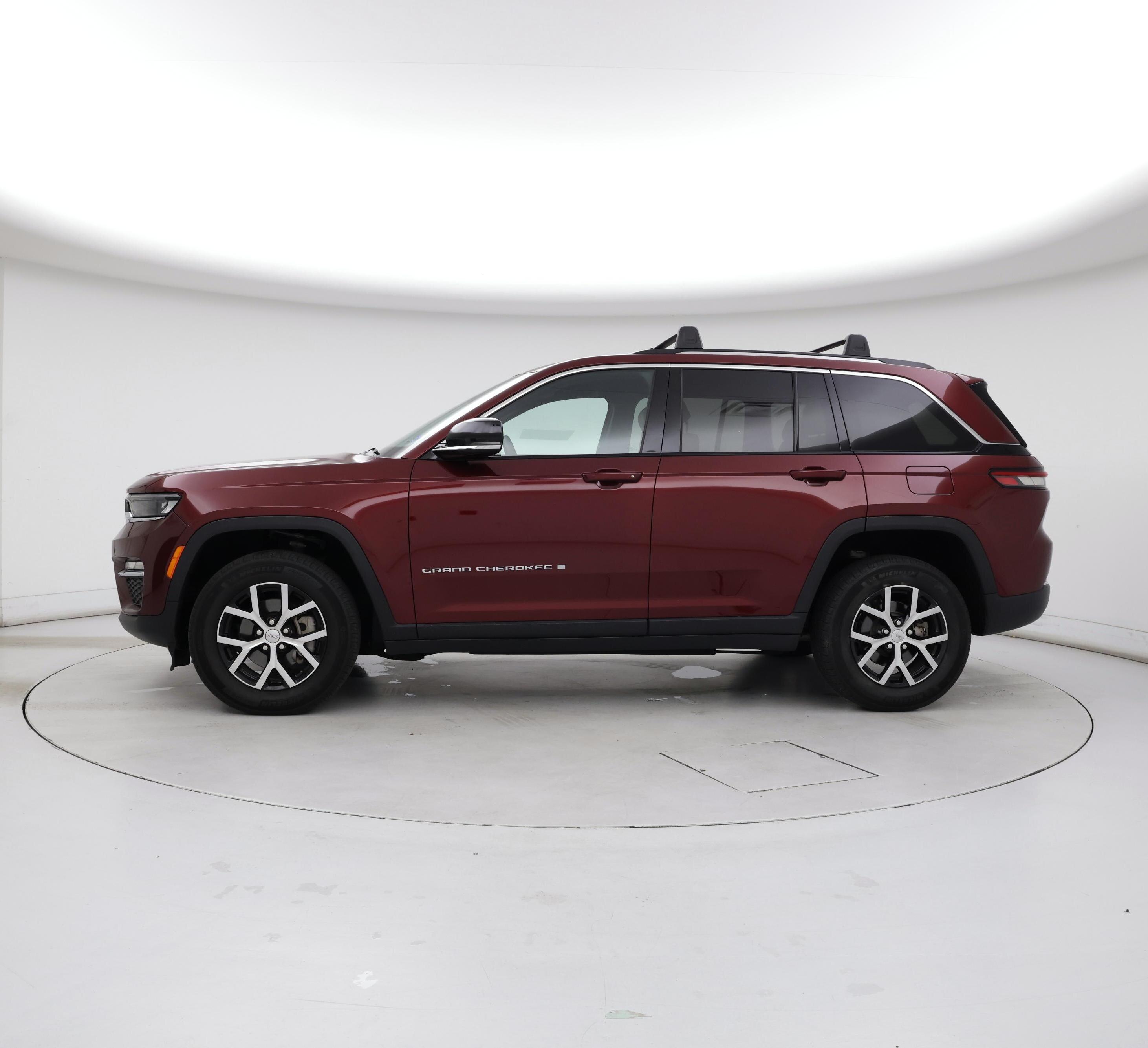 Thumbnail: 2024 Jeep Grand Cherokee - 3