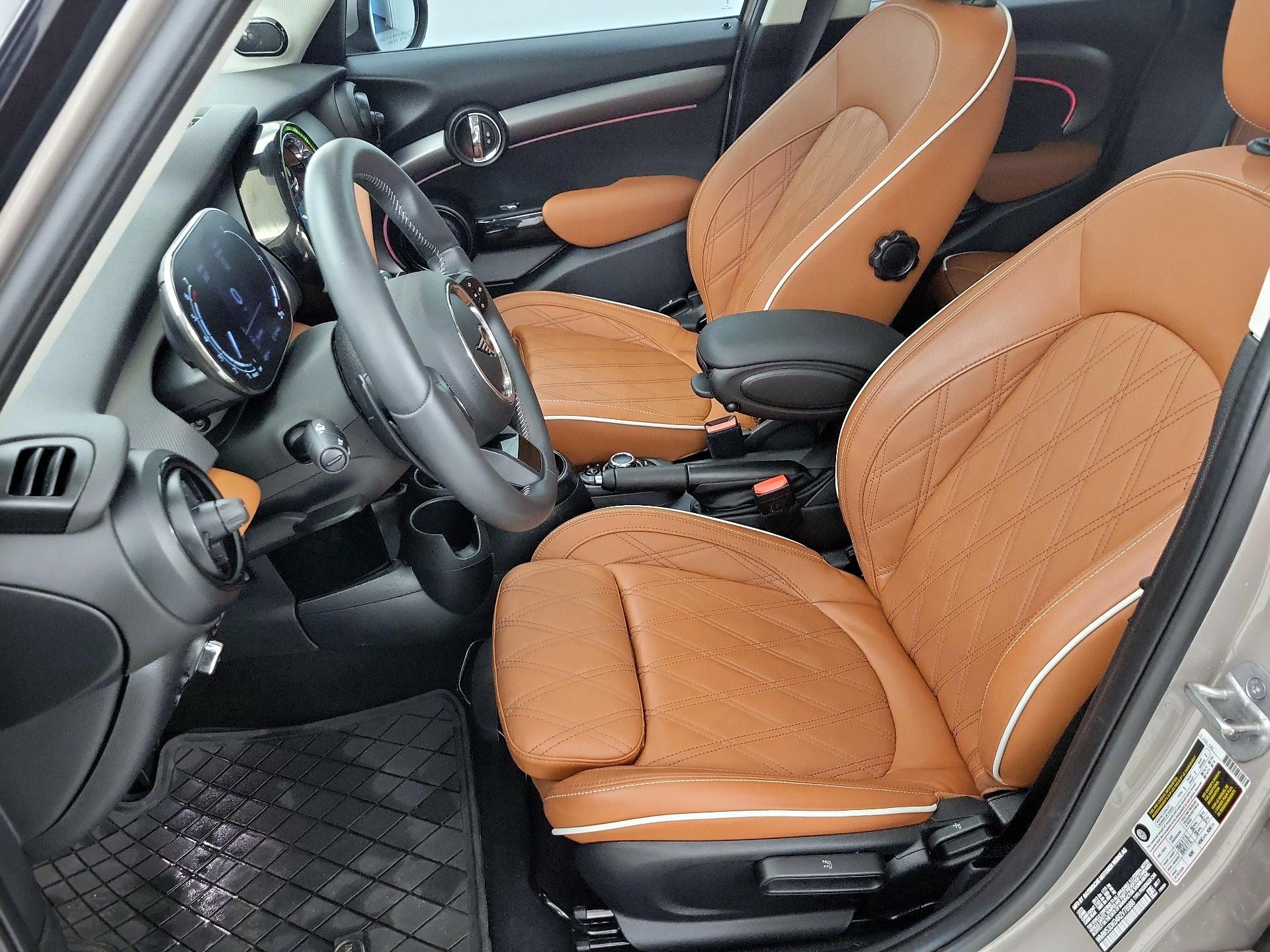 Thumbnail: 2024 MINI Cooper Hardtop - 11